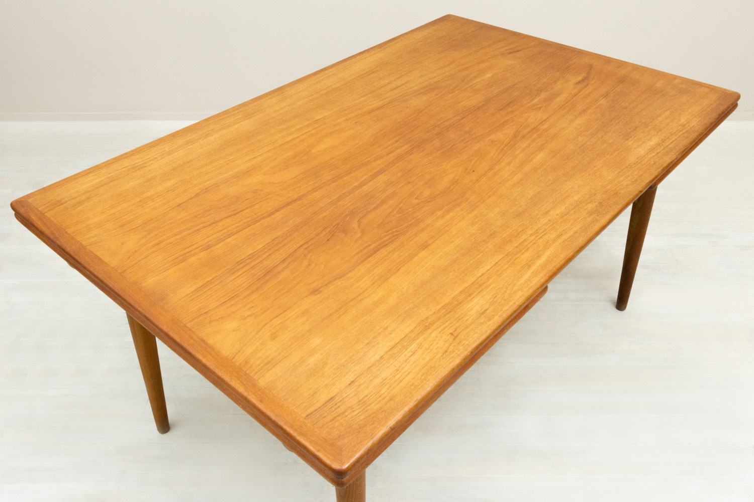 AT312 Dining Table by Hans J. Wegner�å����˥󥰥ơ��֥� �������ࡦ�������� �̲�������ơ��� ��Ĺ���ʥ������ƥ󥷥���