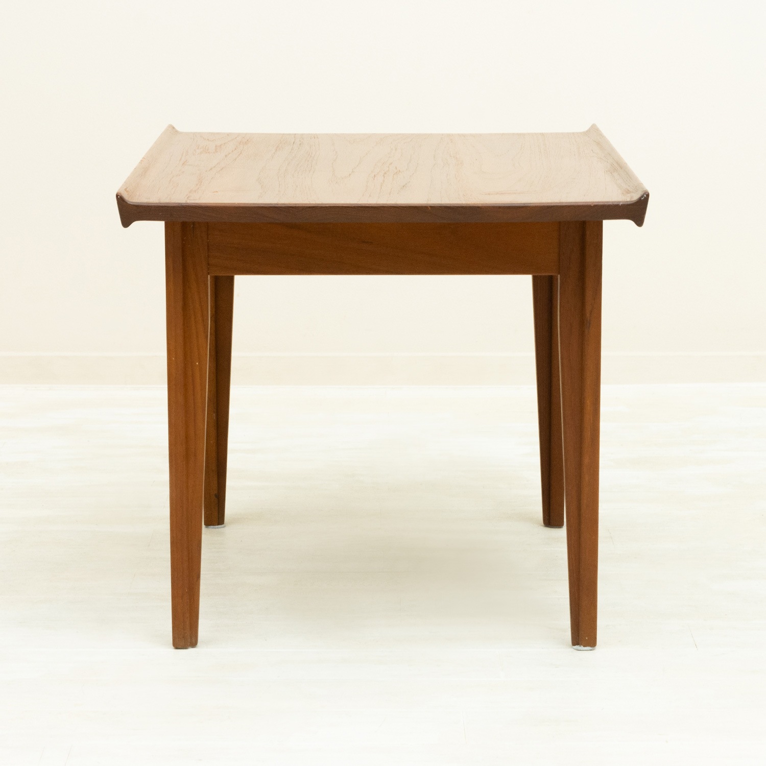 FD535 Side Table by Fin Juhl(�ե��󡦥桼��)