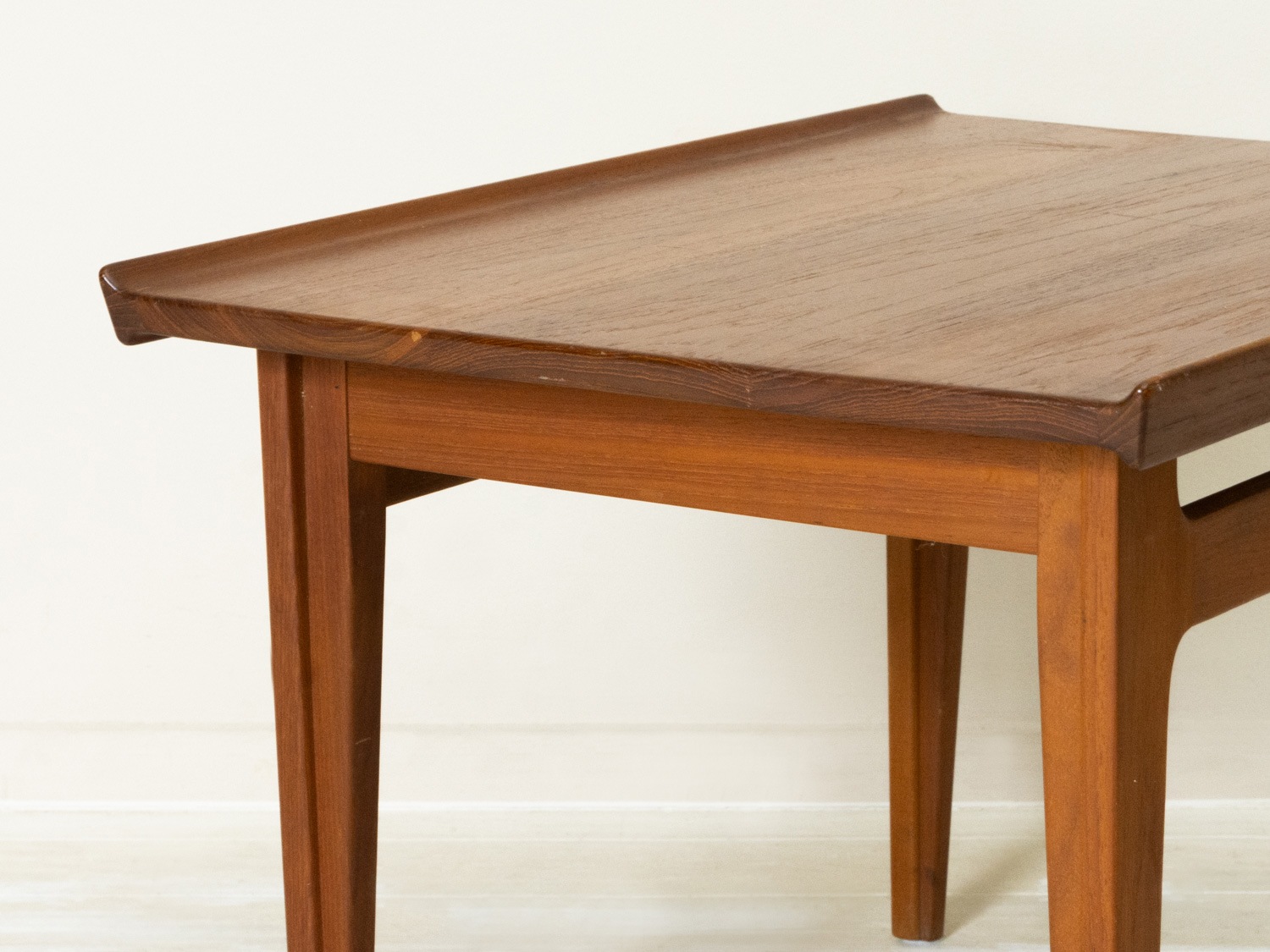 FD535 Side Table by Fin Juhl(�ե��󡦥桼��)