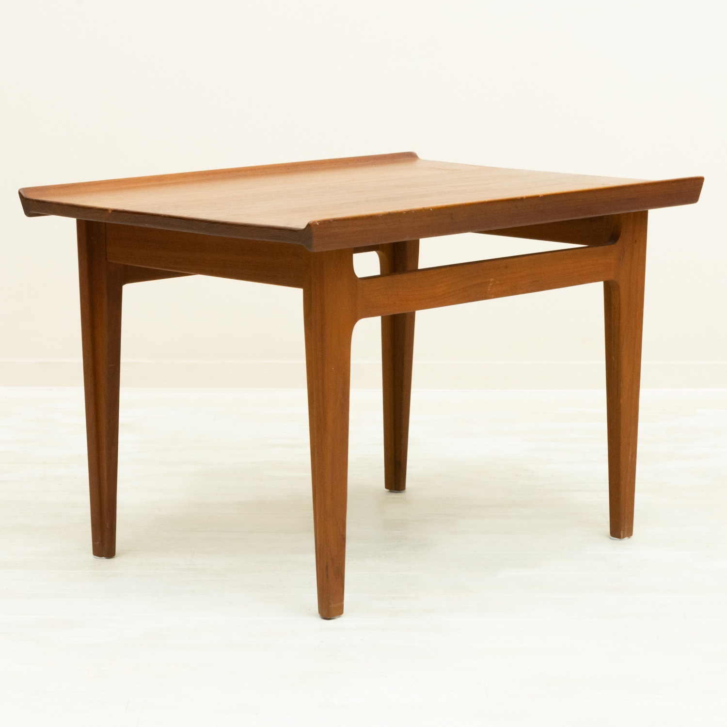 FD535 Side Table by Fin Juhl(�ե��󡦥桼��)