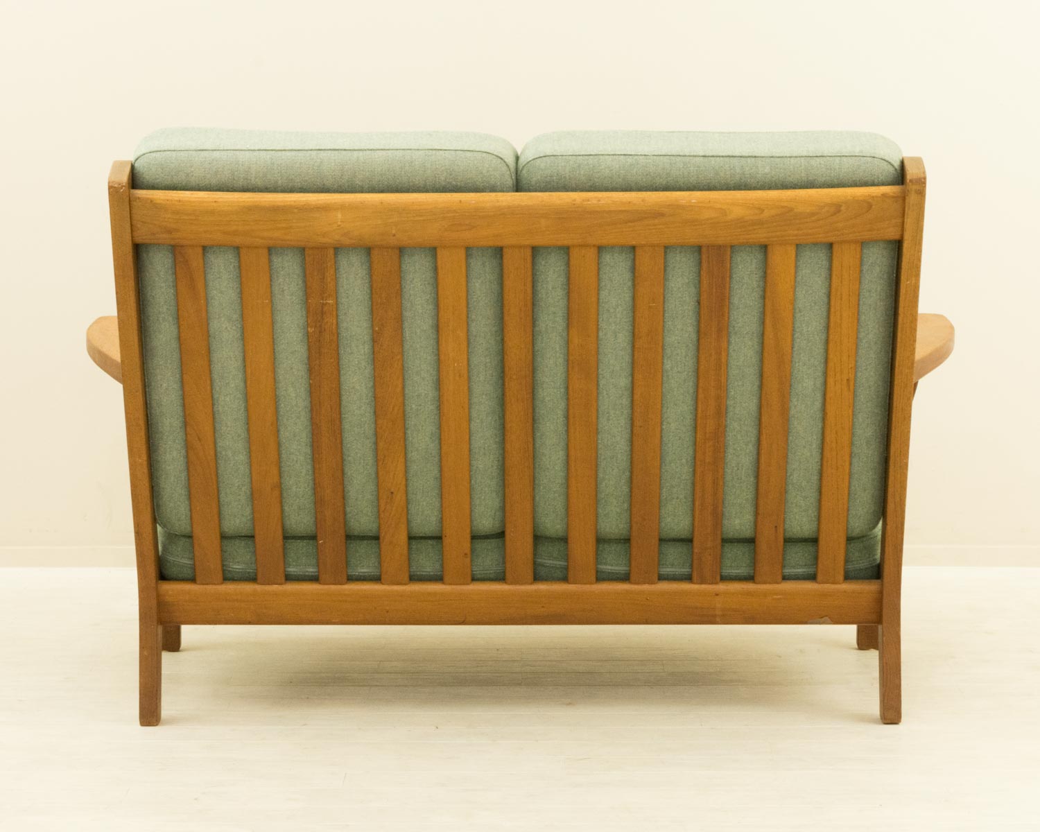 GE330 2人掛けソファ ゲタマ ウェグナー チーク 北欧家具 通販