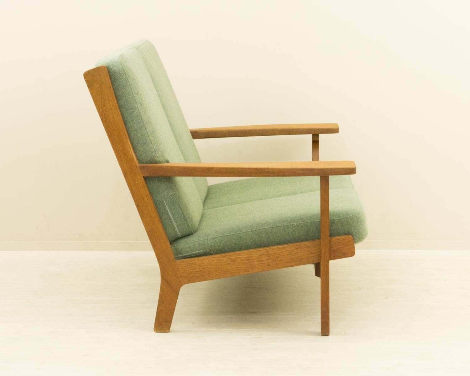 GE330 2人掛けソファ ゲタマ ウェグナー チーク 北欧家具 通販