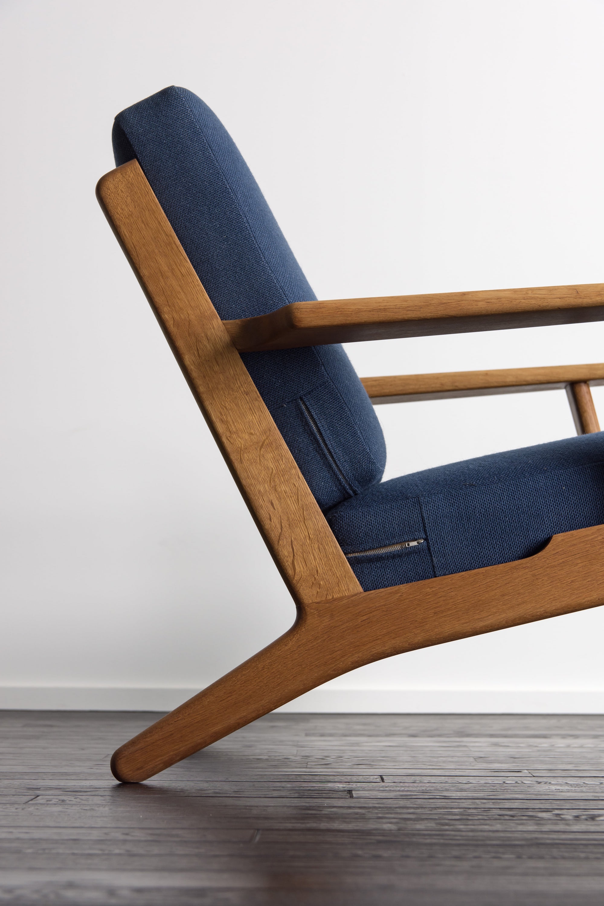 GE290 Easy Chair by Hans J Wegner