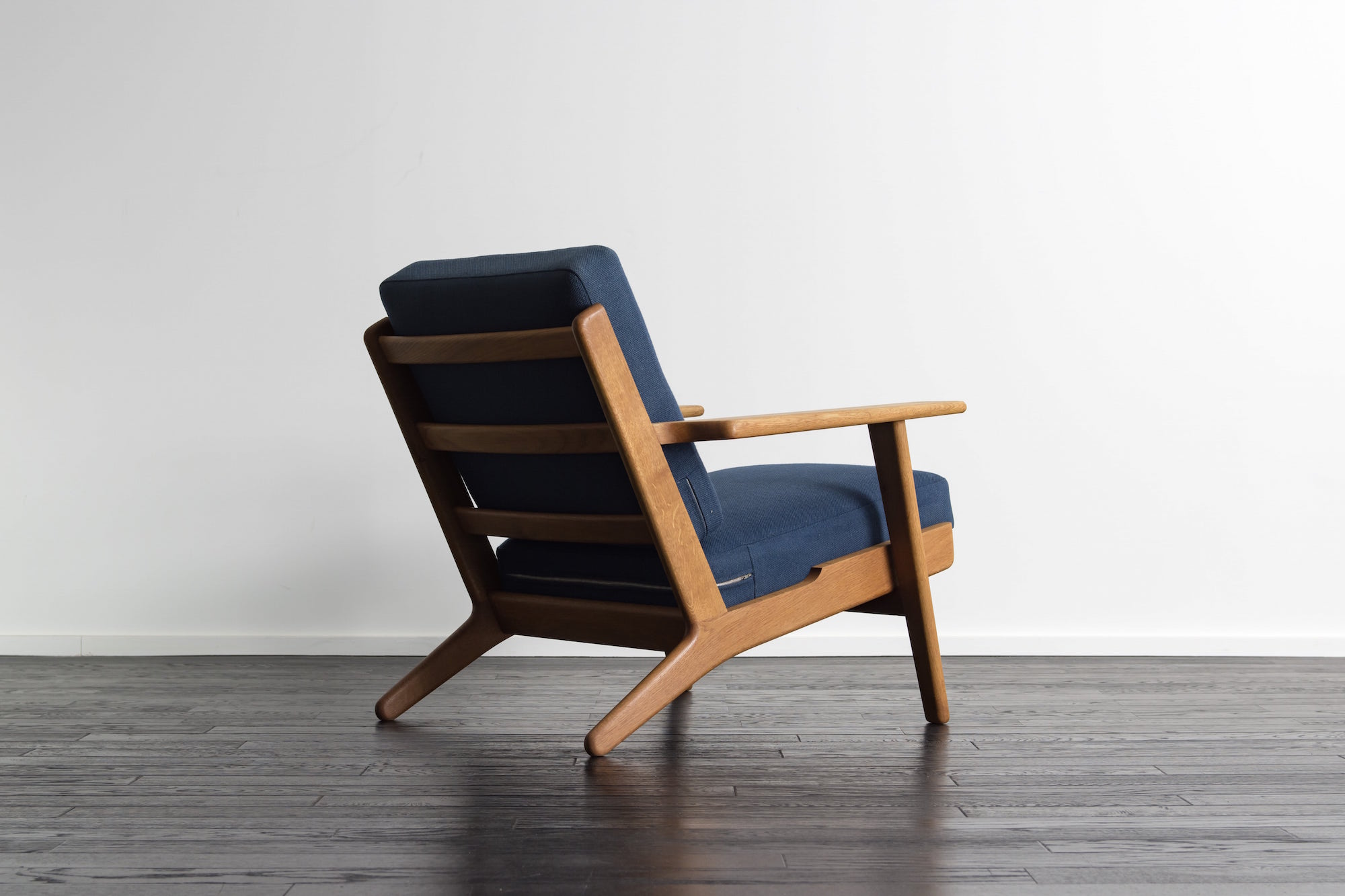 GE290 Easy Chair by Hans J Wegner
