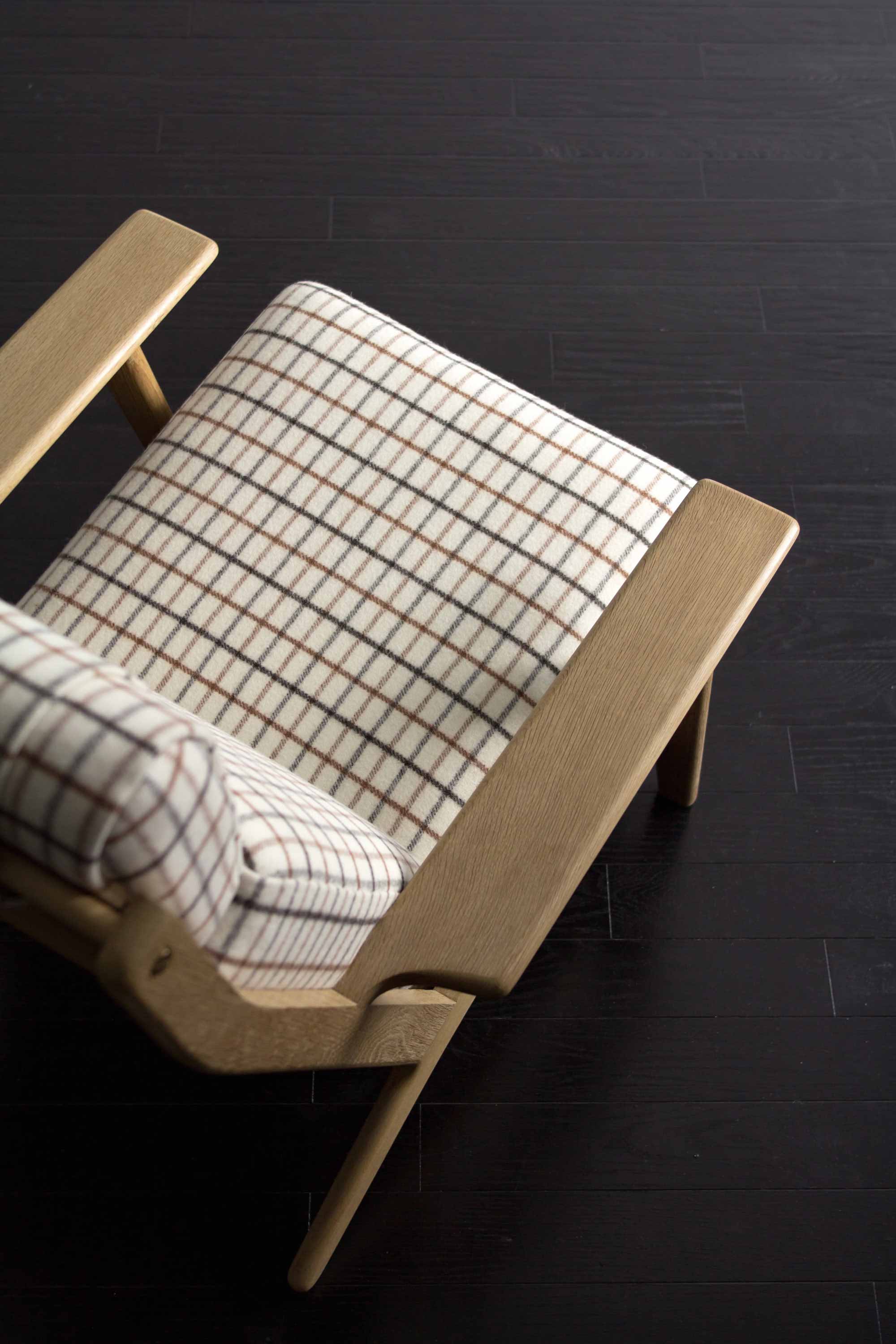 GE290A High back Chair by Hans J Wegner