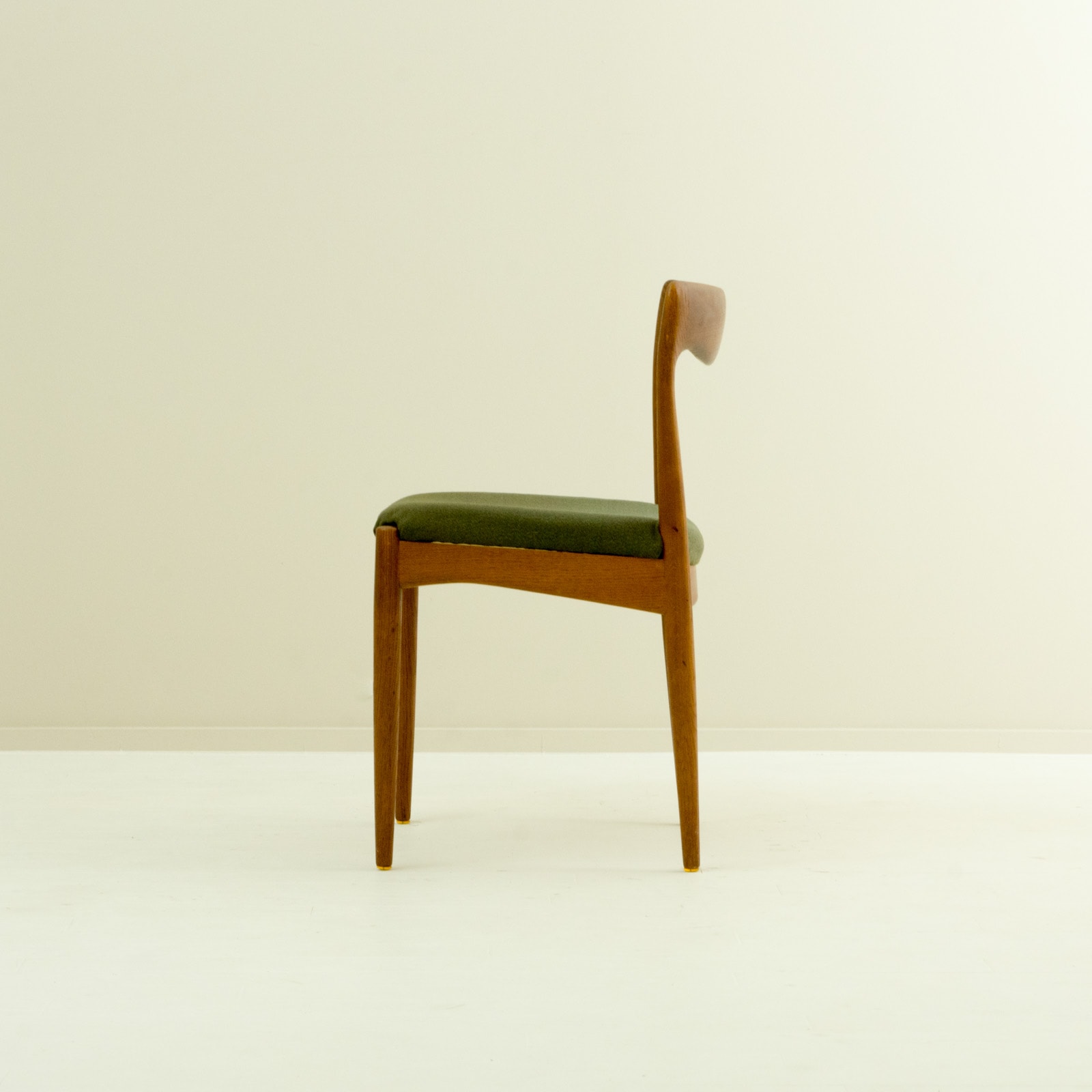 ڣӥåȡDining Chair by Arne Vodder