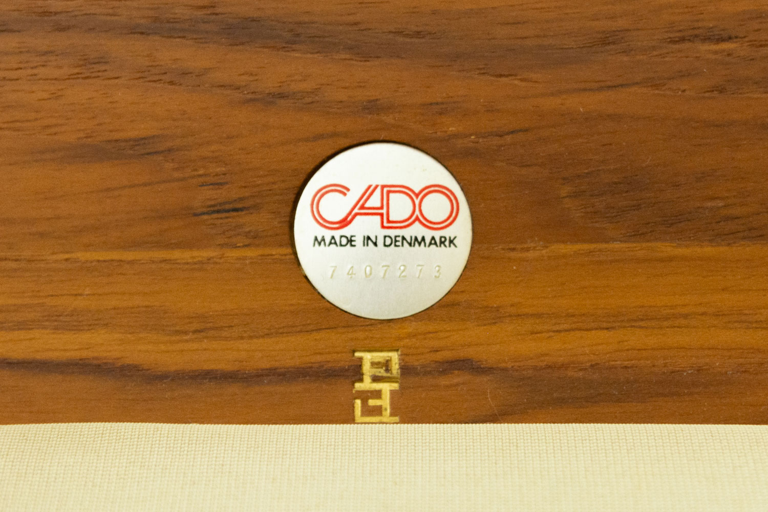 Ole Wanscher�ʥ����졦�����󥷥㡼�� #169 Senator 3seaters Sofa �̲�������ơ������ե� | ̾��������� �����ͳݤ�