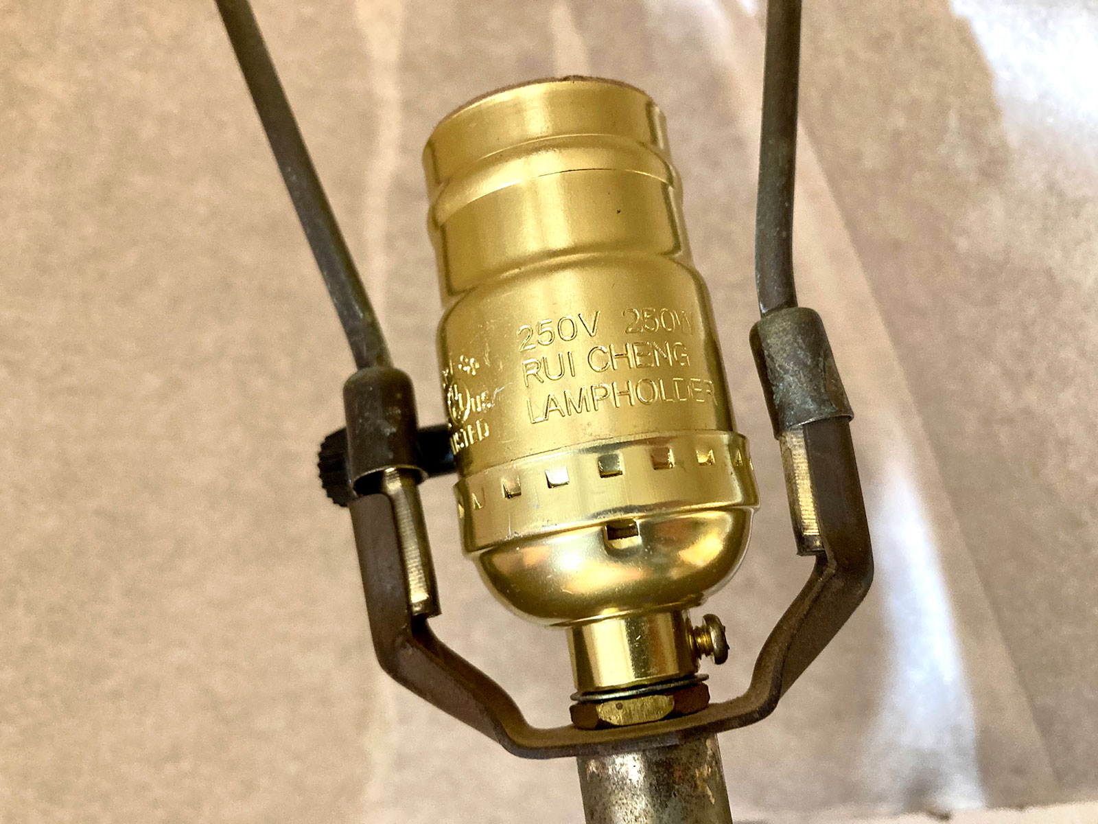 イシグロ パンチング テーブルランプ 星 20195 テーブルランプの商品