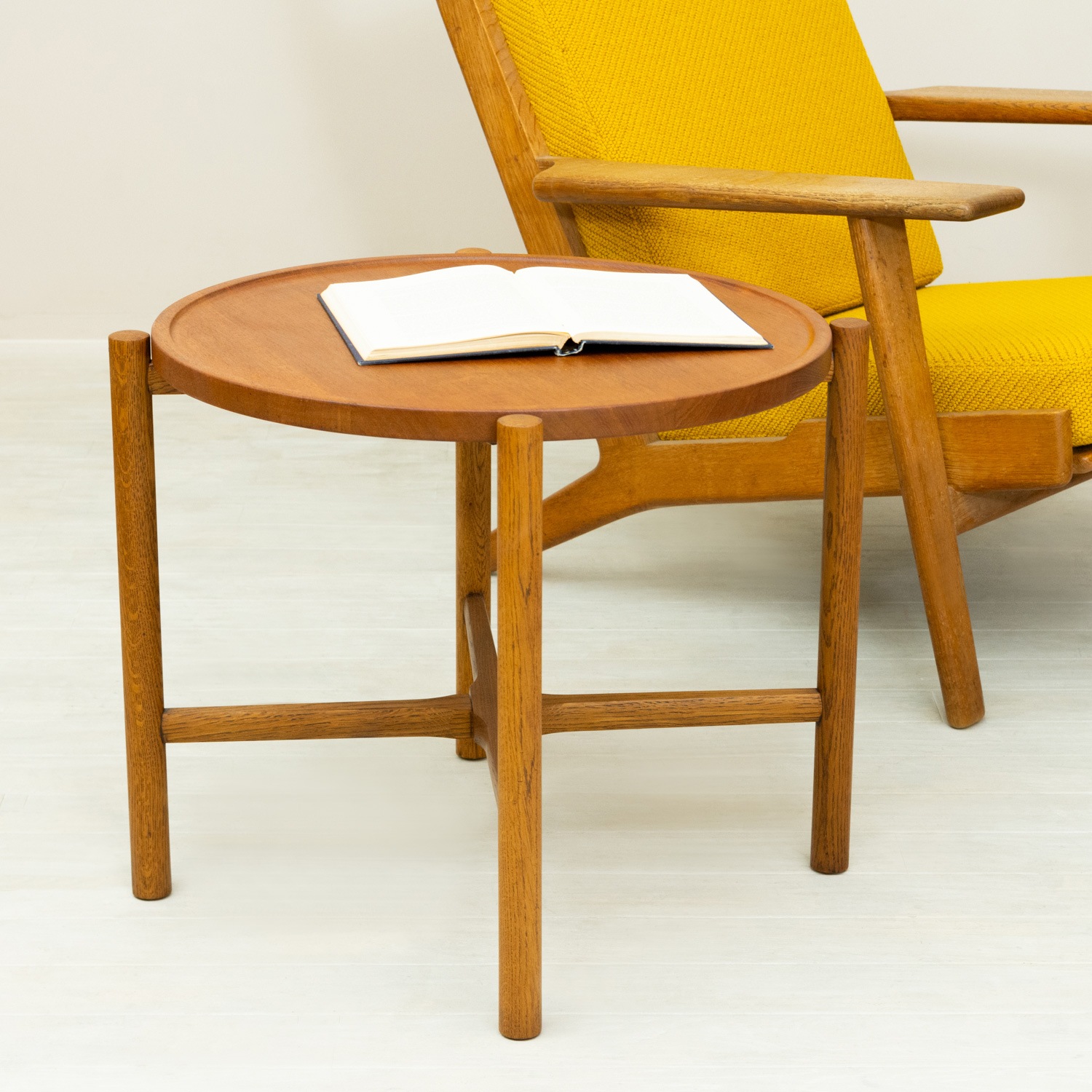 PP35 Cocktail Table by Hans J. Wegner