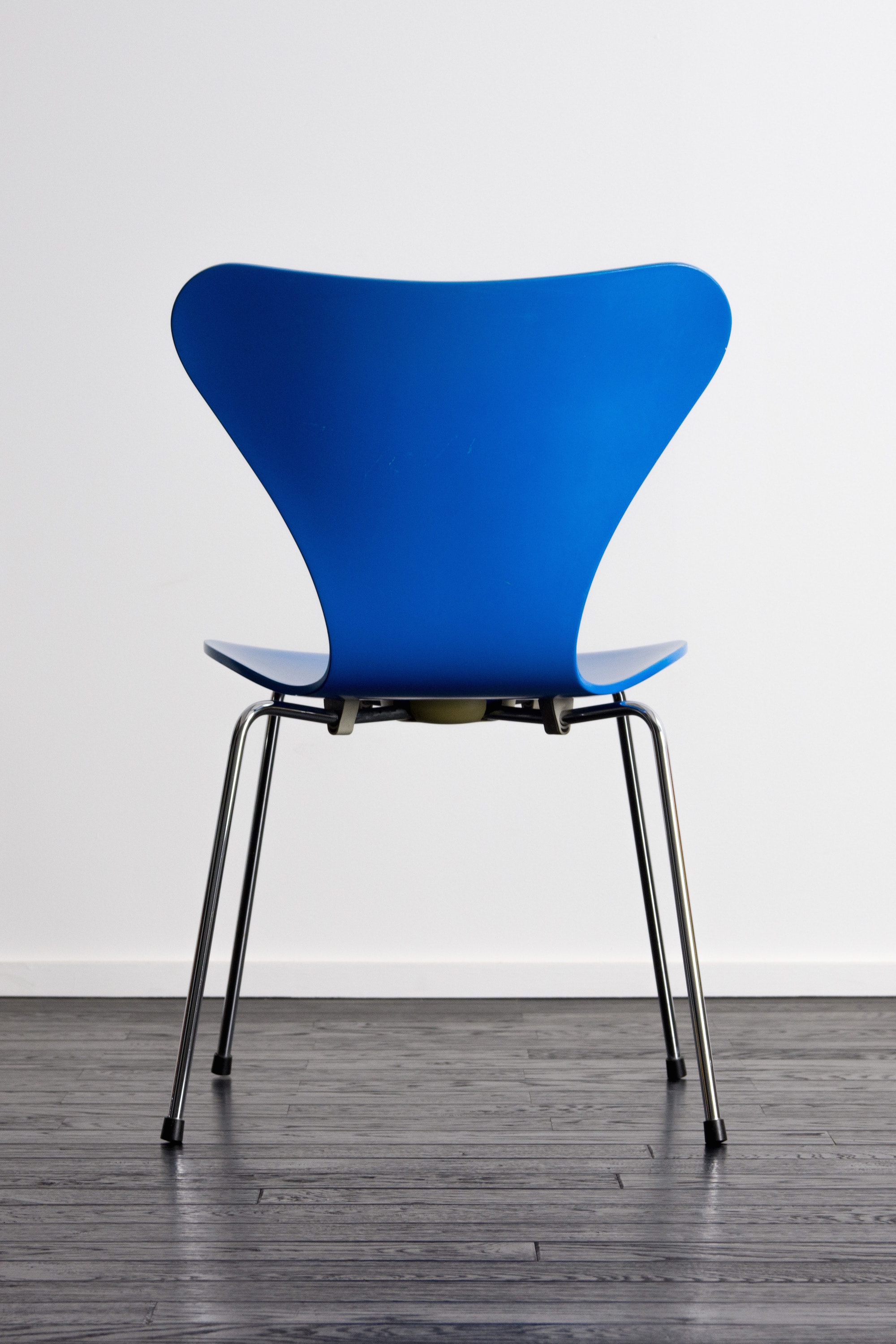 FH3107 Seven chair designed by Arne Jacobsen