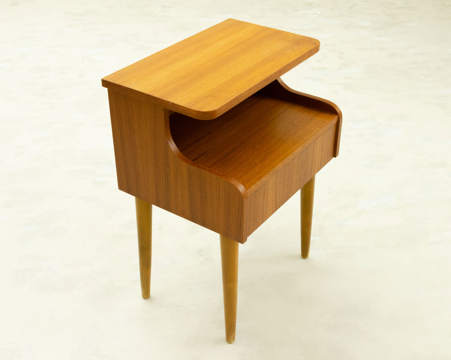 �ǥ�ޡ��� �̲����⡼��������ȡ�Small Scandinavian Chest with Drawer, Shelf & Top��3�ع�¤�������ե���ࡿ�ʥ��ڡ�����Ǽ��