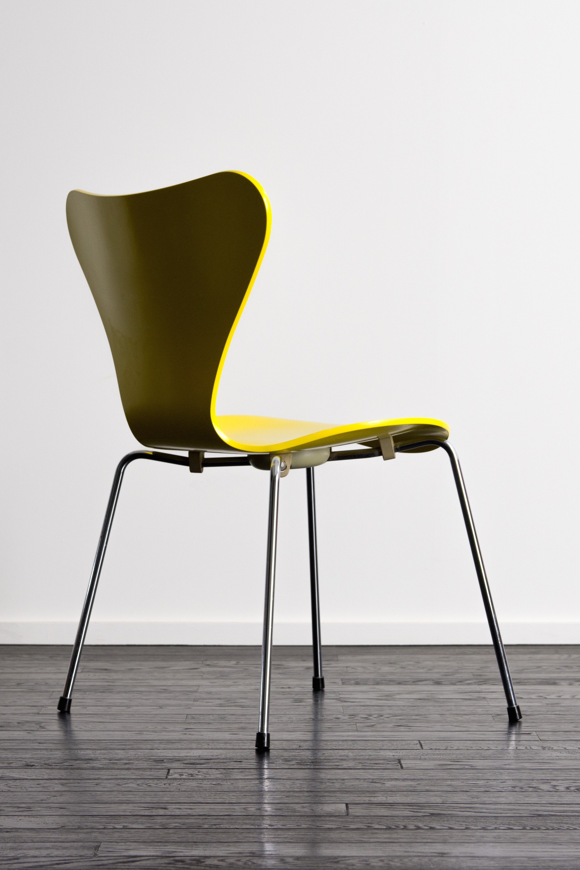 FH3107 Seven chair by Arne Jacobsen