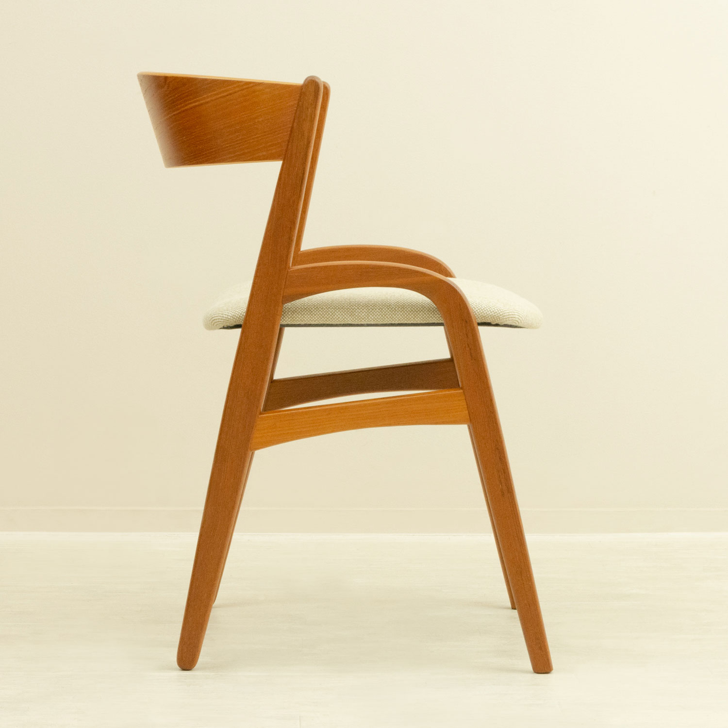 ��2�ӥ��åȡۥ����˥󥰥����� �̲�������ơ��� ������ ��Danish Teak Dining Chair