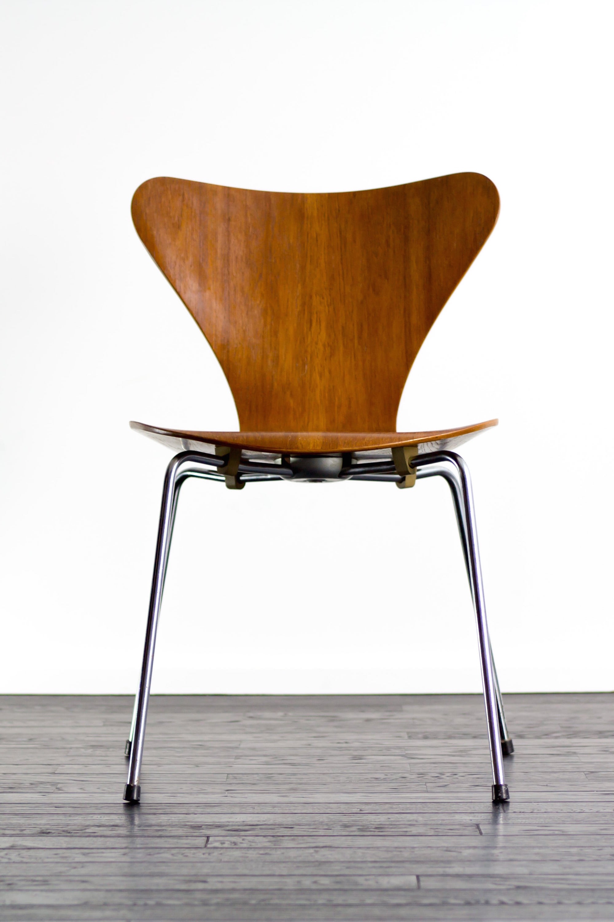 FH3107 Seven chair by Arne Jacobsen