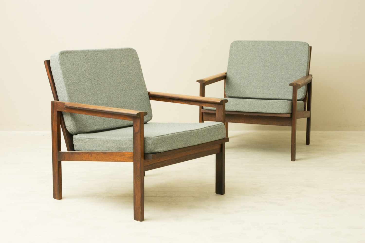 #4 Capella Chair by Illum Wikkelso