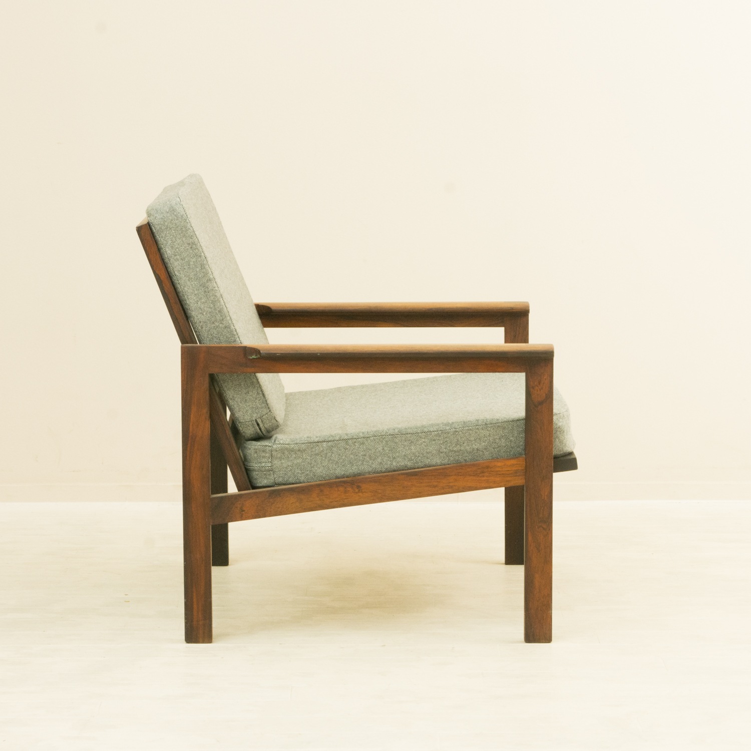 #4 Capella Chair by Illum Wikkelso