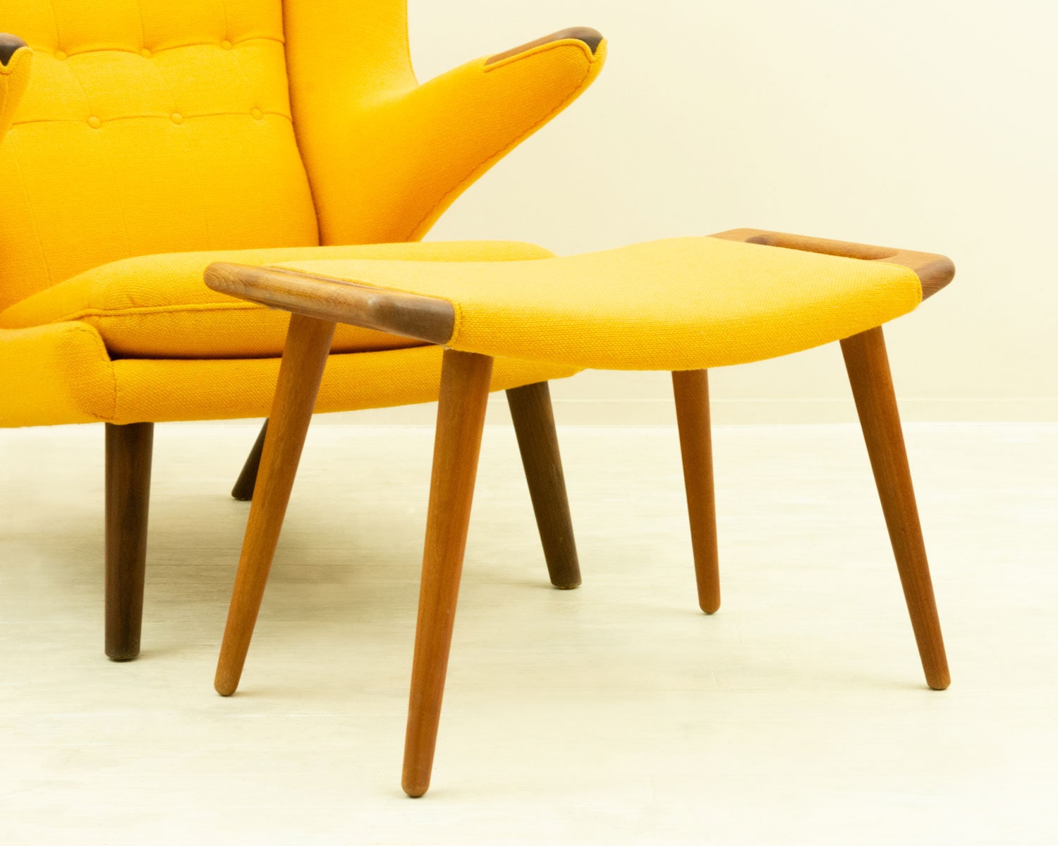 Hans J. Wegnerʥϥ󥹡Jʡ AP19 Bear Chair +&#160; PP120 Ottoman ̲ơ | ̾AP storenҡPP moblerҡࡦ٥