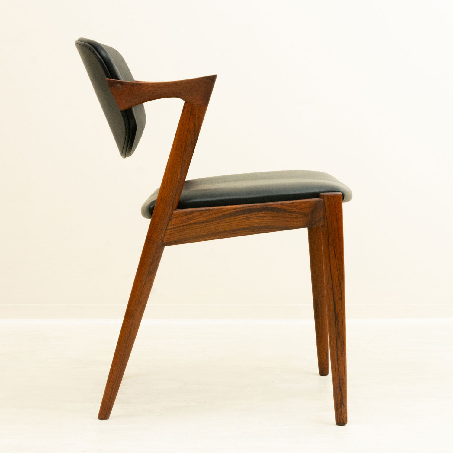 カイ・クリスチャンセン No.42 ダイニングチェア ローズウッド 北欧