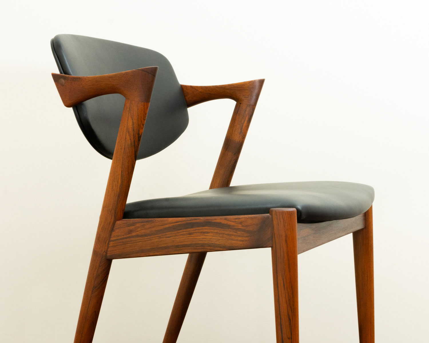 カイ・クリスチャンセン No.42 ダイニングチェア ローズウッド 北欧