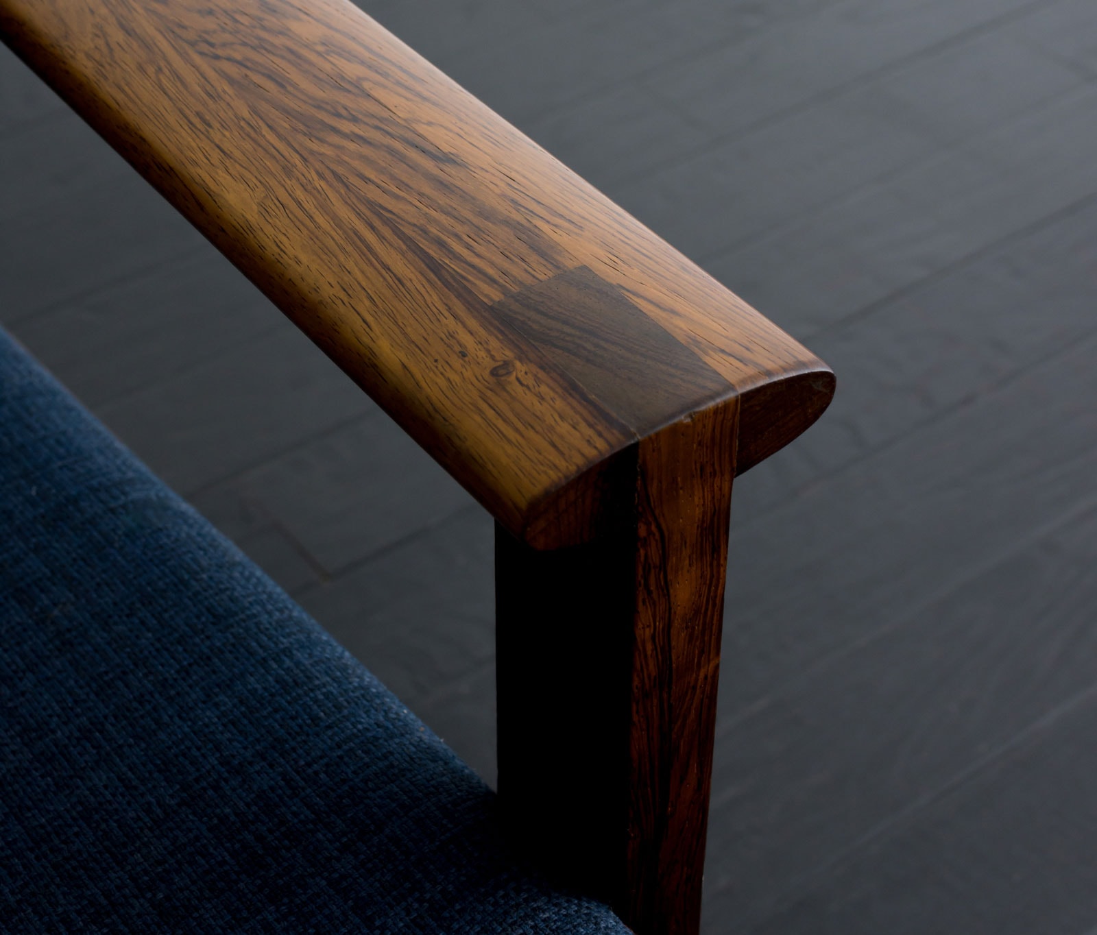 Illum Wikkelso 北欧デンマーク家具　ガラステーブル/楕円形❣️ Illum wikkelso Denmark glass top table - メルカリ