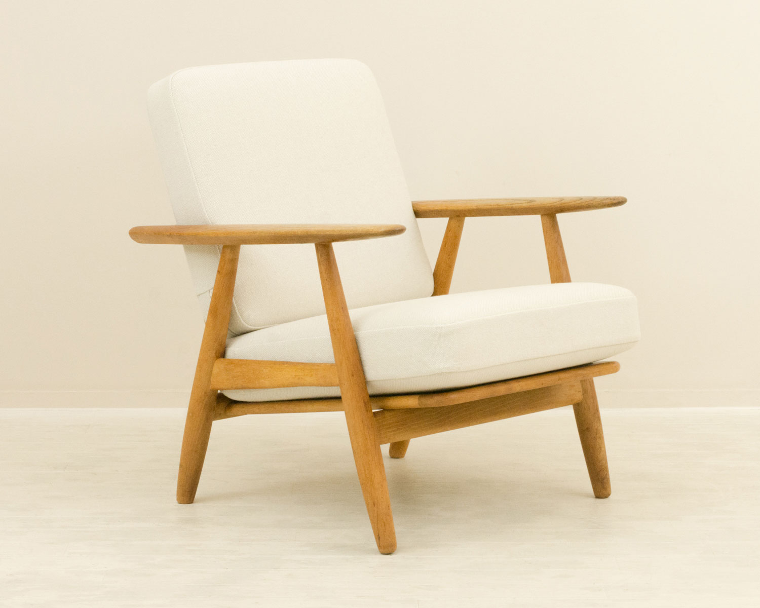 Hans J Wegner GE240 ソファ オーク 北欧家具 通販 CLOVERSKY