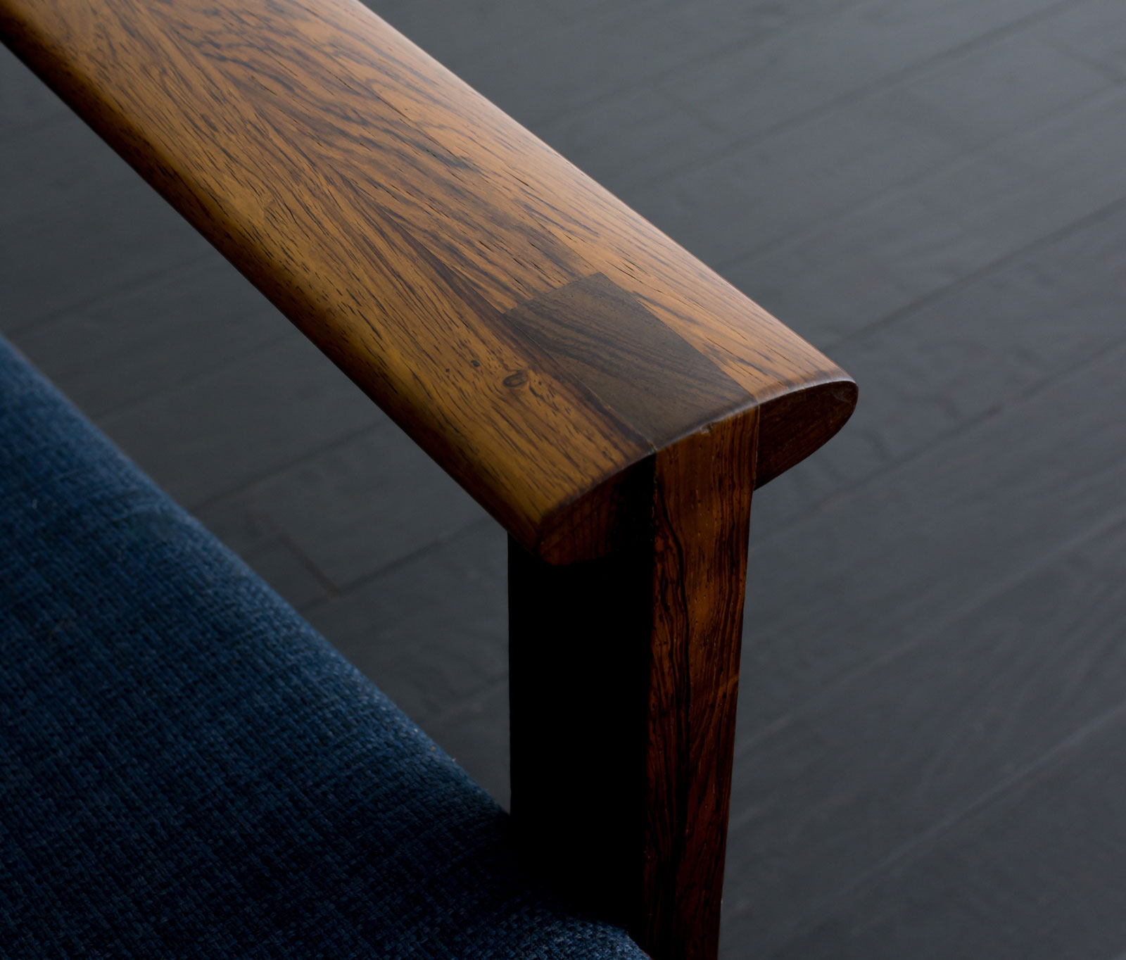 アルベン ウルスラ　アームチェア ハイレイアームチェア｜ トーヨーキッチンスタイル公式オンライン