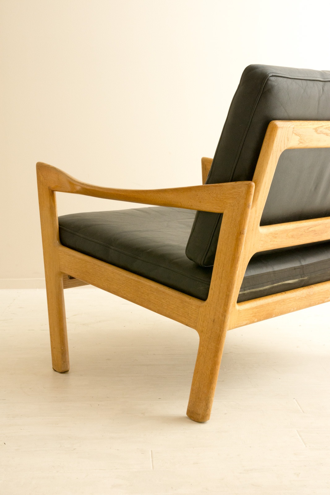 Single Sofa by Illum Wikkelso
