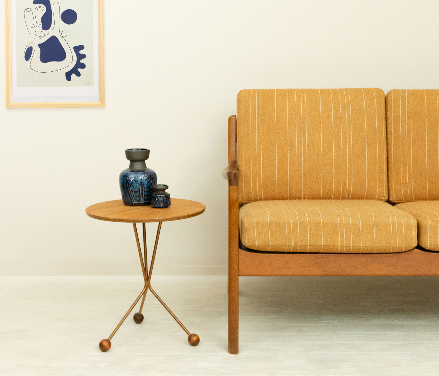 ����٥�ȡ��顼����� �ǥ����� �������� ���⡼��ơ��֥��Small Teak Table by Albert Larsson���̲�������ơ�����3�ܵӡ�����եåȡ�