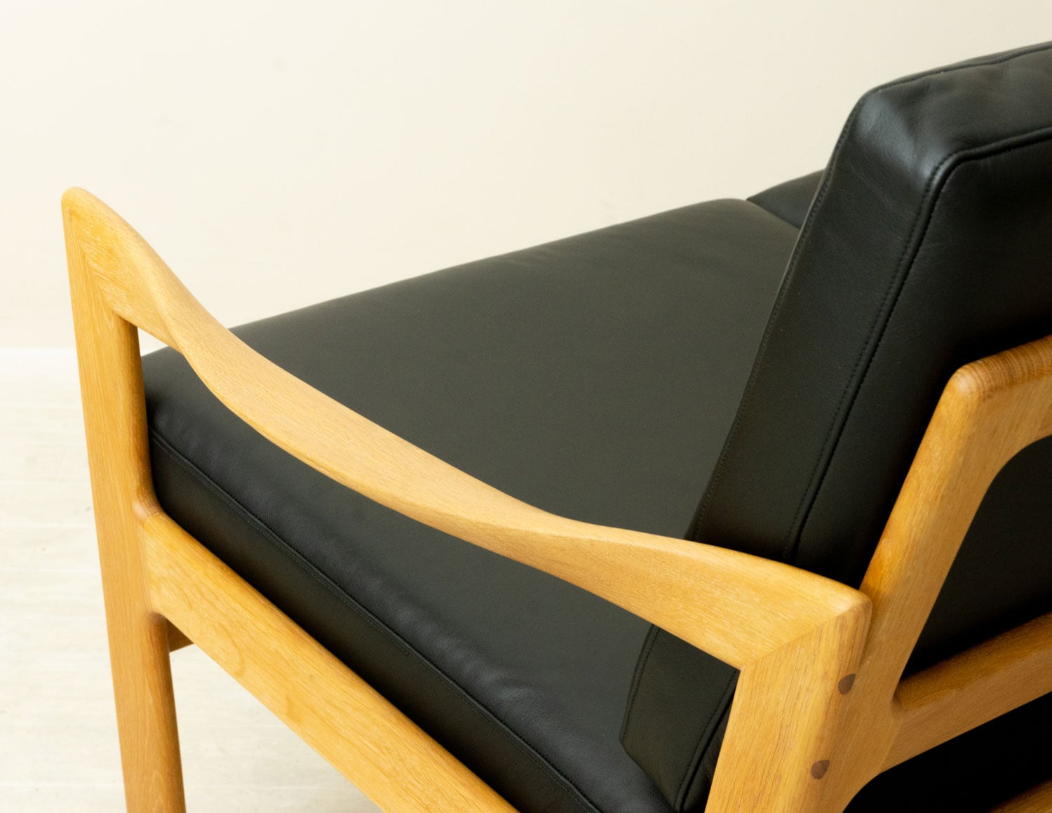 2seater Sofa Illum Wikkelso オーク 北欧家具 通販 CLOVERSKY