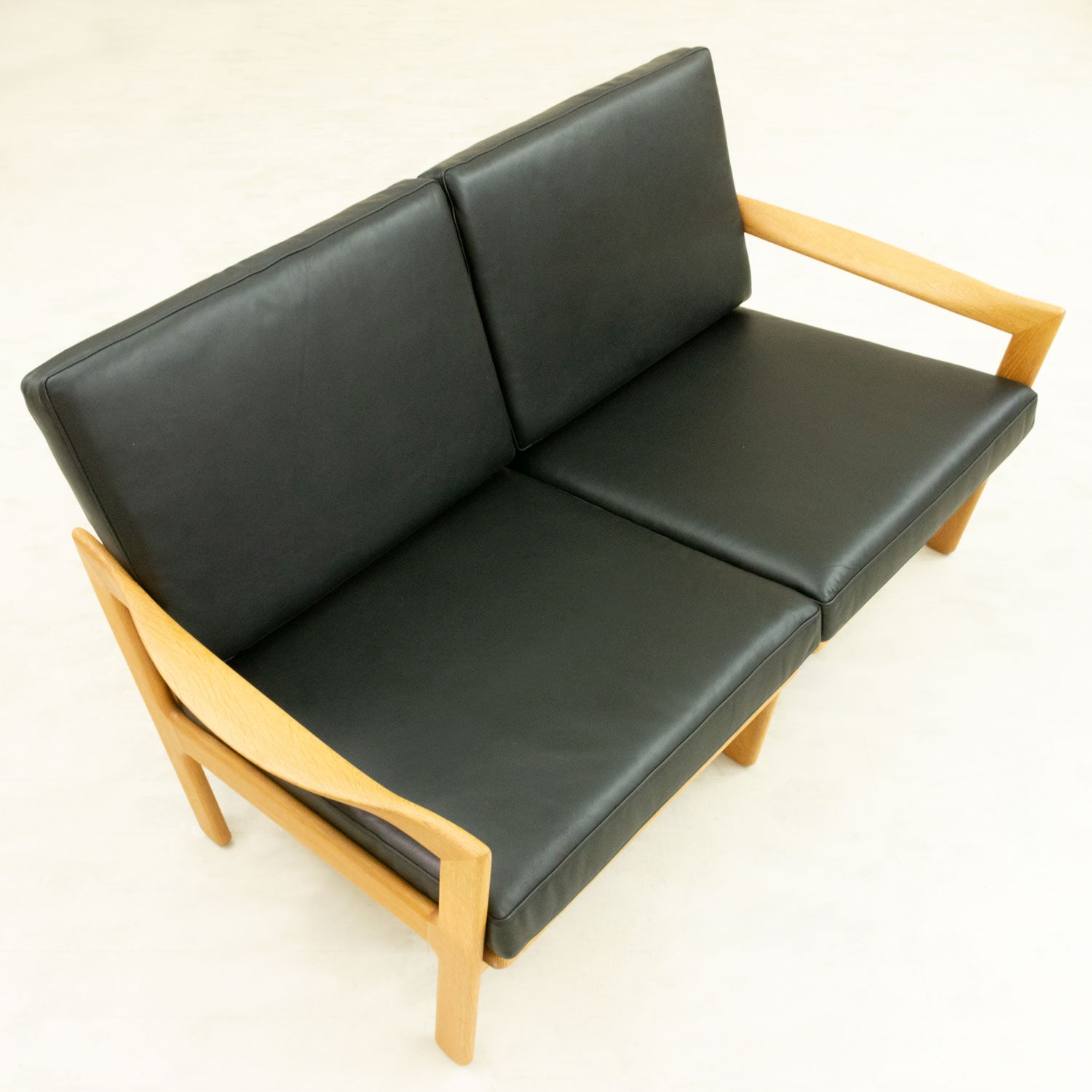 【最終日】デンマーク Illum Wikkelso ソファ 北欧 デザイナー 2seater Sofa Illum Wikkelso オーク 北欧家具 通販 CLOVERSKY