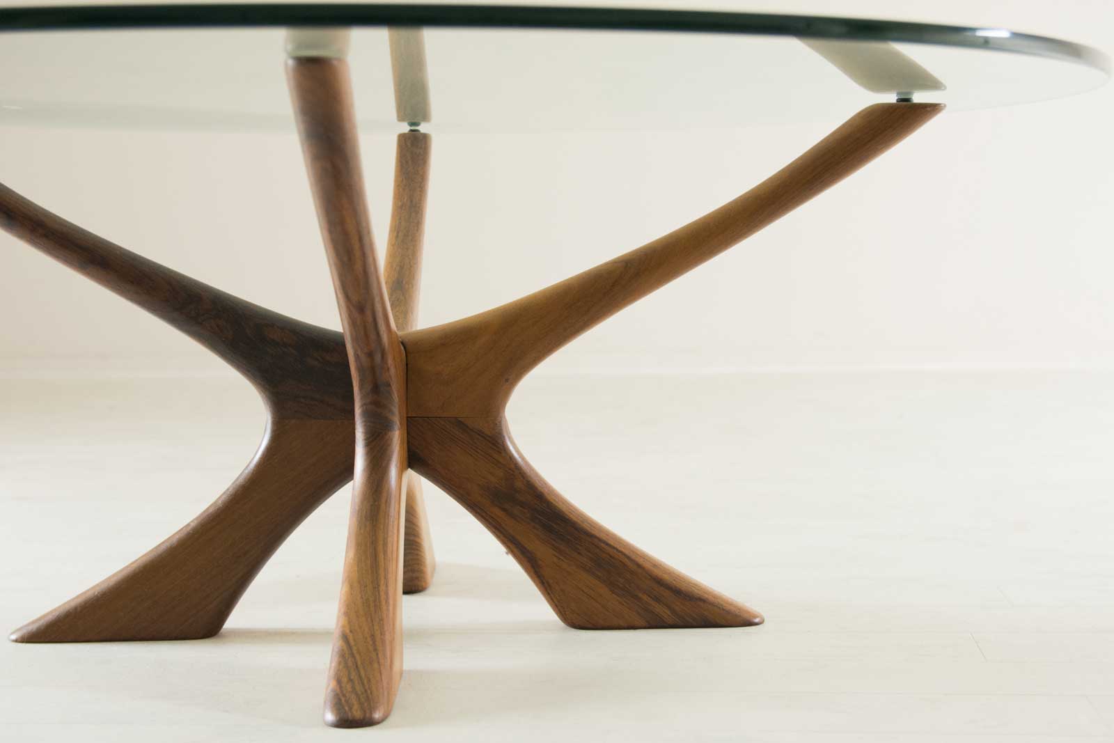 ガラステーブル ヴィッケルソ ローズウッド 北欧家具 通販