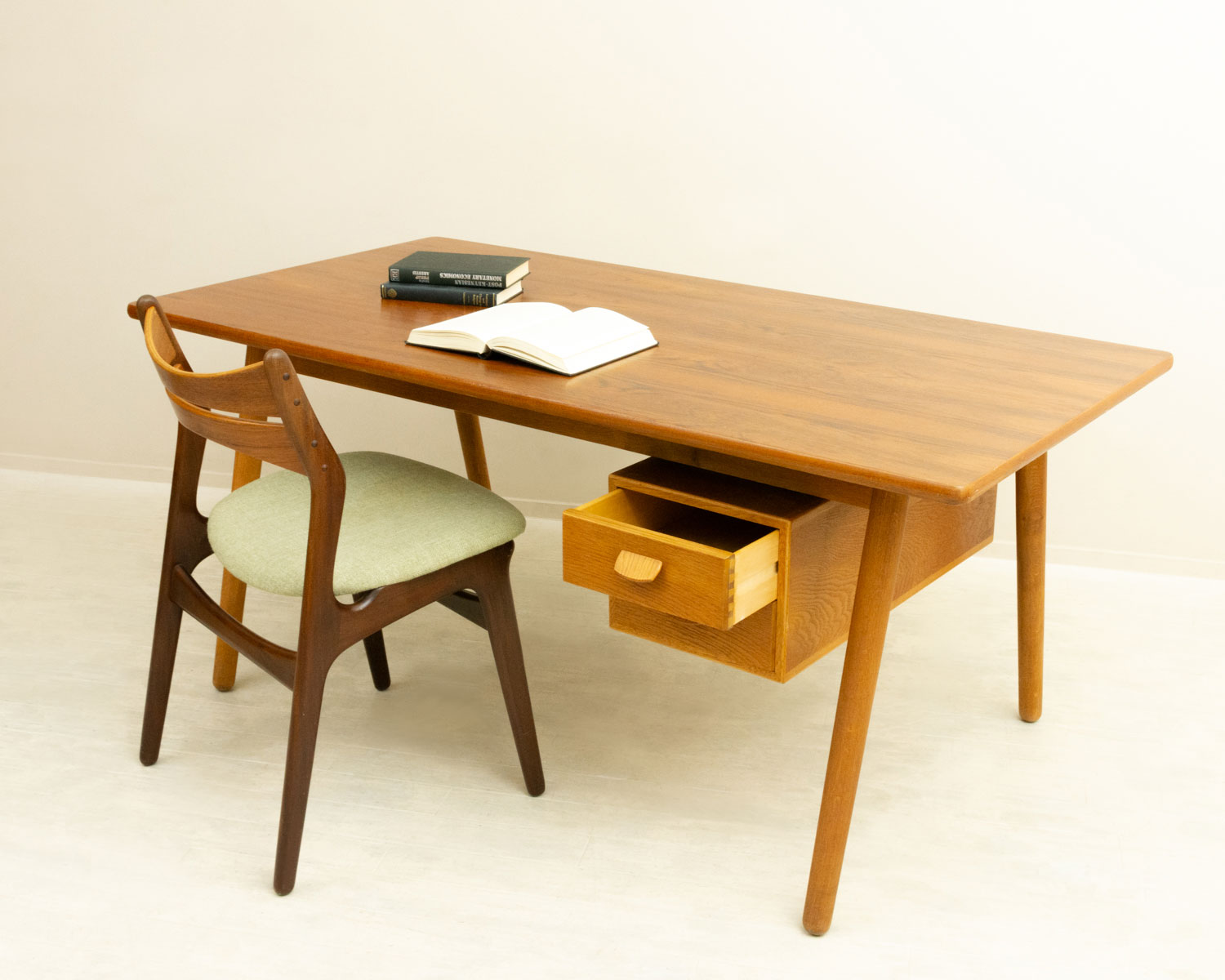 Poul M Volther��(�ݡ��롦�����륿��) Teak desk �̲�������ơ��� | �������ࡦ�ǥ���