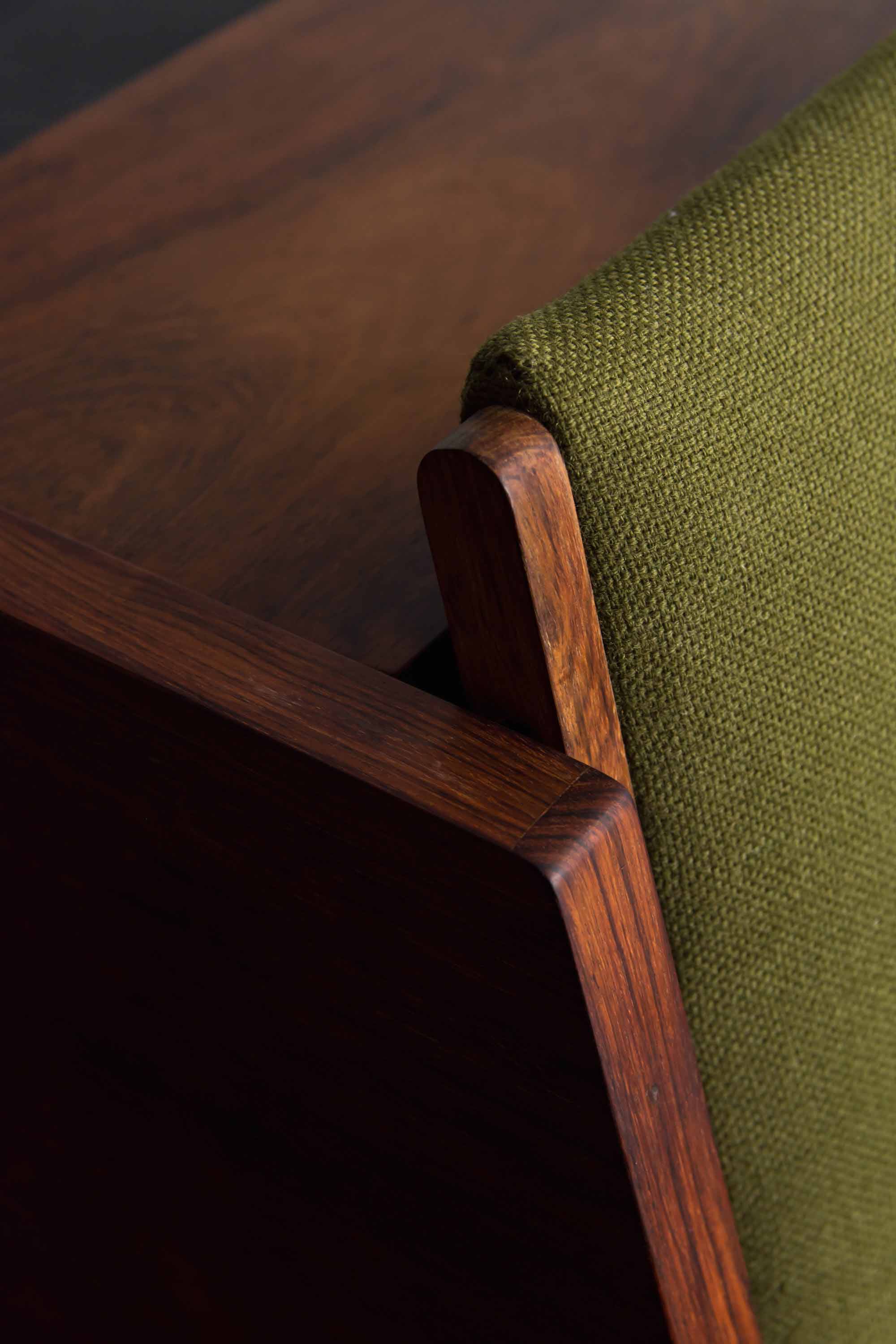 GE258 Daybed designed by Hans J Wegner