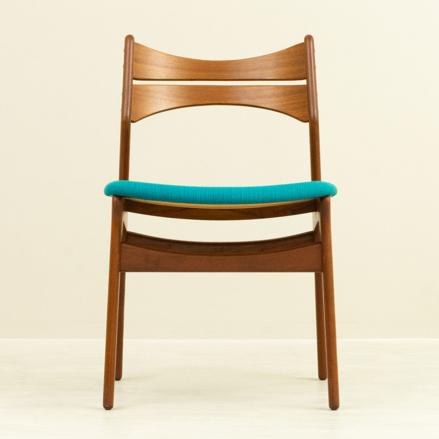 ��2�ӥ��åȡۥ���å����Хå� #310 �����˥󥰥�������#310 Dining Chair by Erik Buch �̲�������ơ���