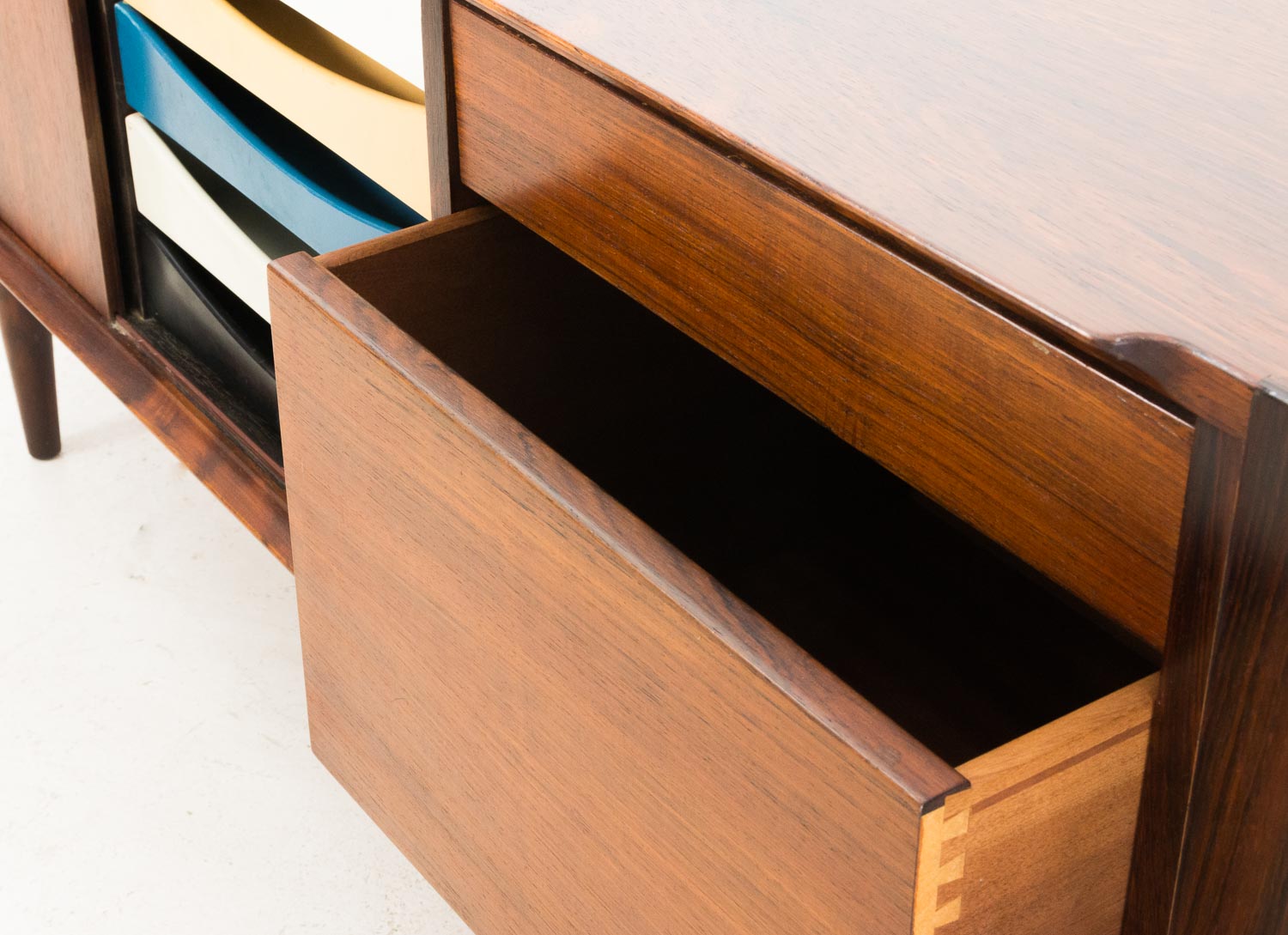 221 サイドボード ヴォッダー ローズウッド 北欧家具 通販