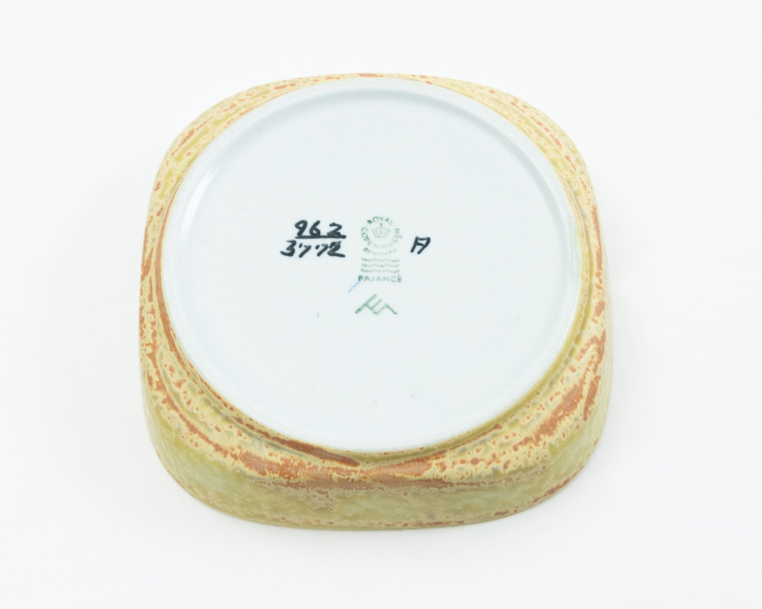 ������륳�ڥ�ϡ����� �ѻ� Dish �ʥ���󡦥ޥ�ޡ��ˡ�Royal Copenhagen SIENA Square Plate by Ellen Malmer 