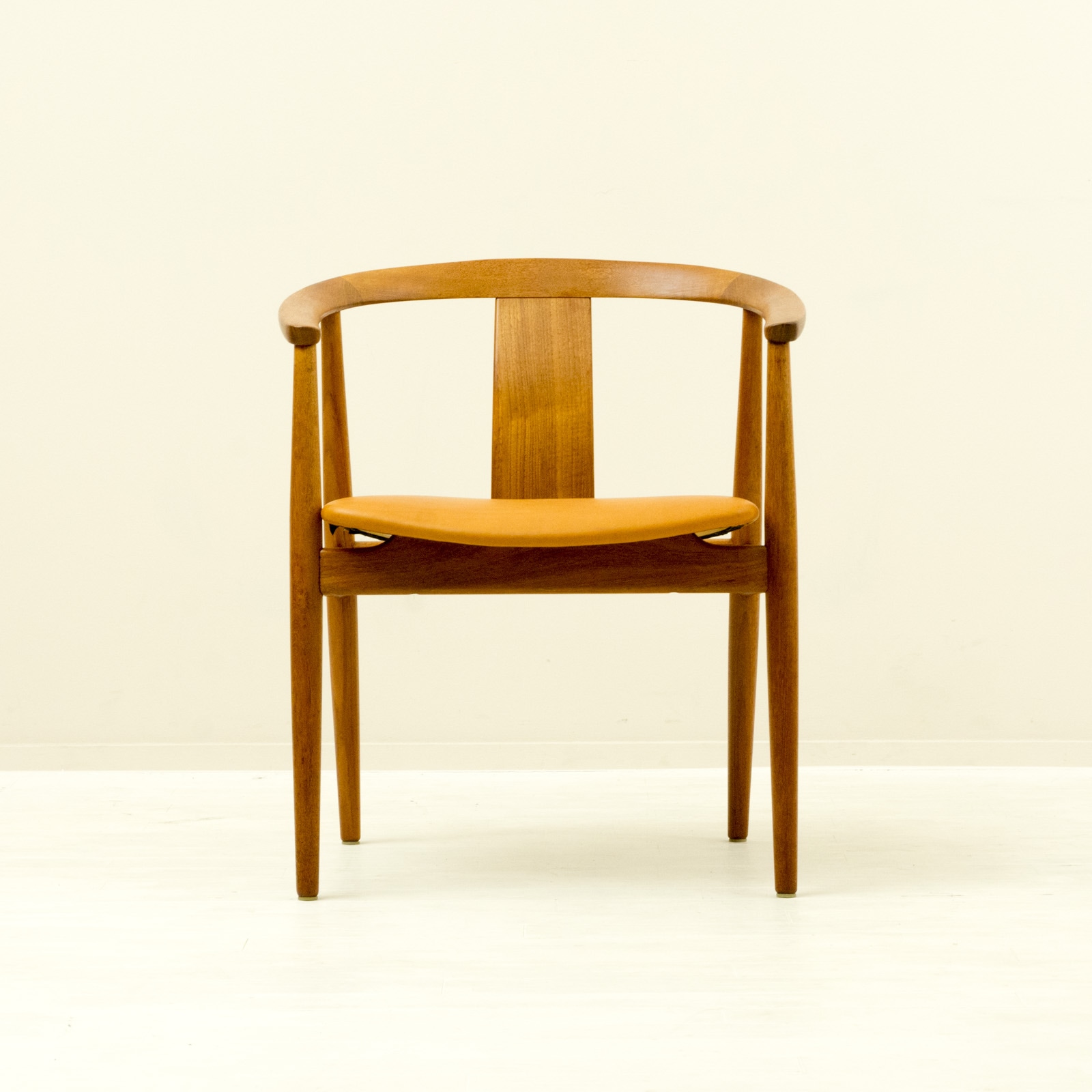 Arm Chair by Tove & Edv. Kindt-Larsen チーク 北欧家具 通販