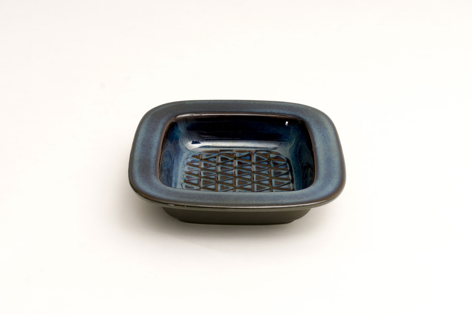 EJ64-3335 Ashtray by Einar Johansen