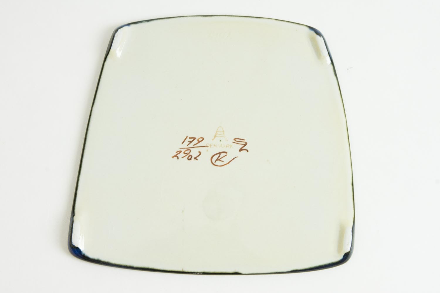 Tenera Bread Plate designed by Kari Christensen