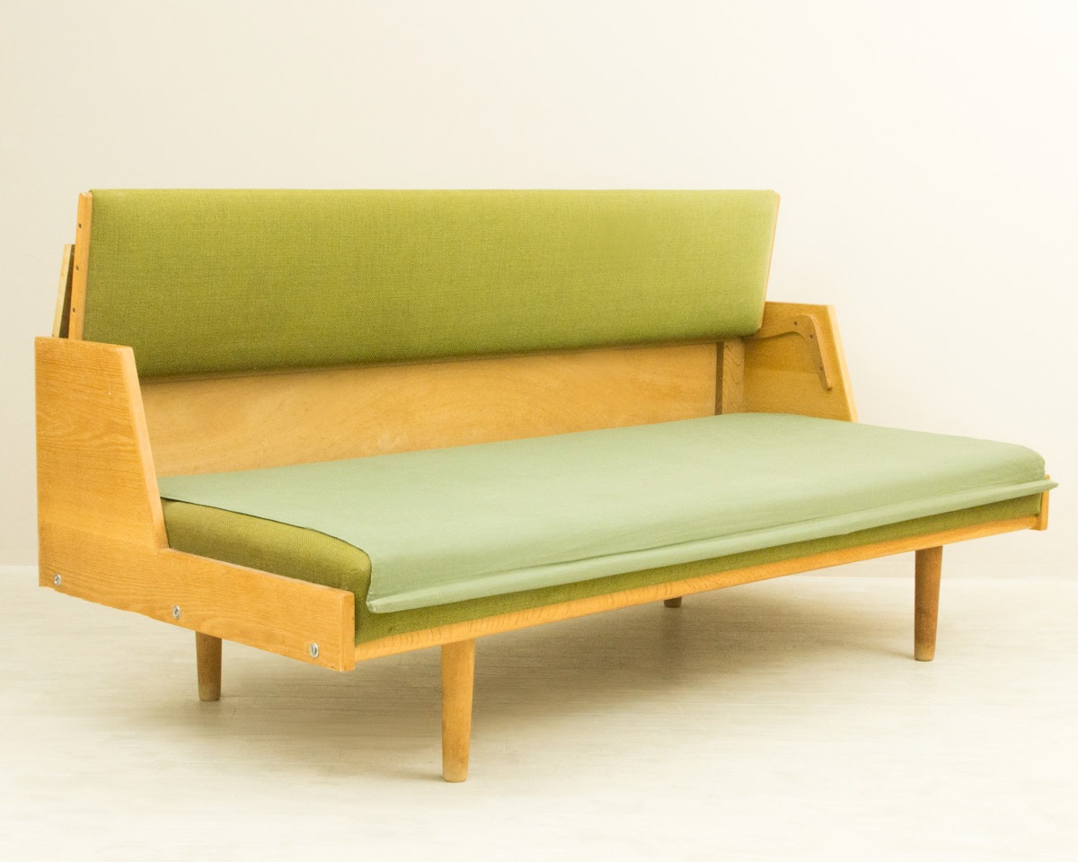 GE6 Daybed by Hans J Wegner