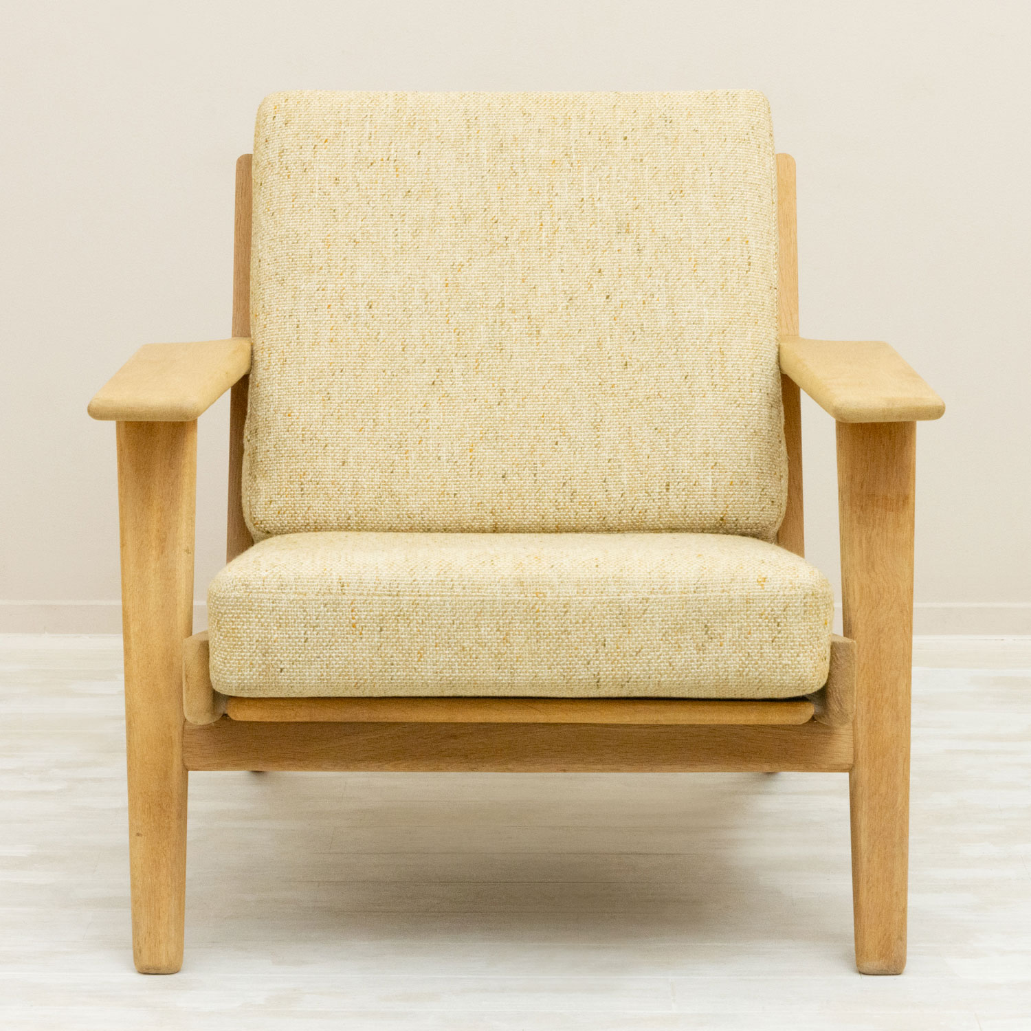 GE290 Easy Chair by Hans J Wegner