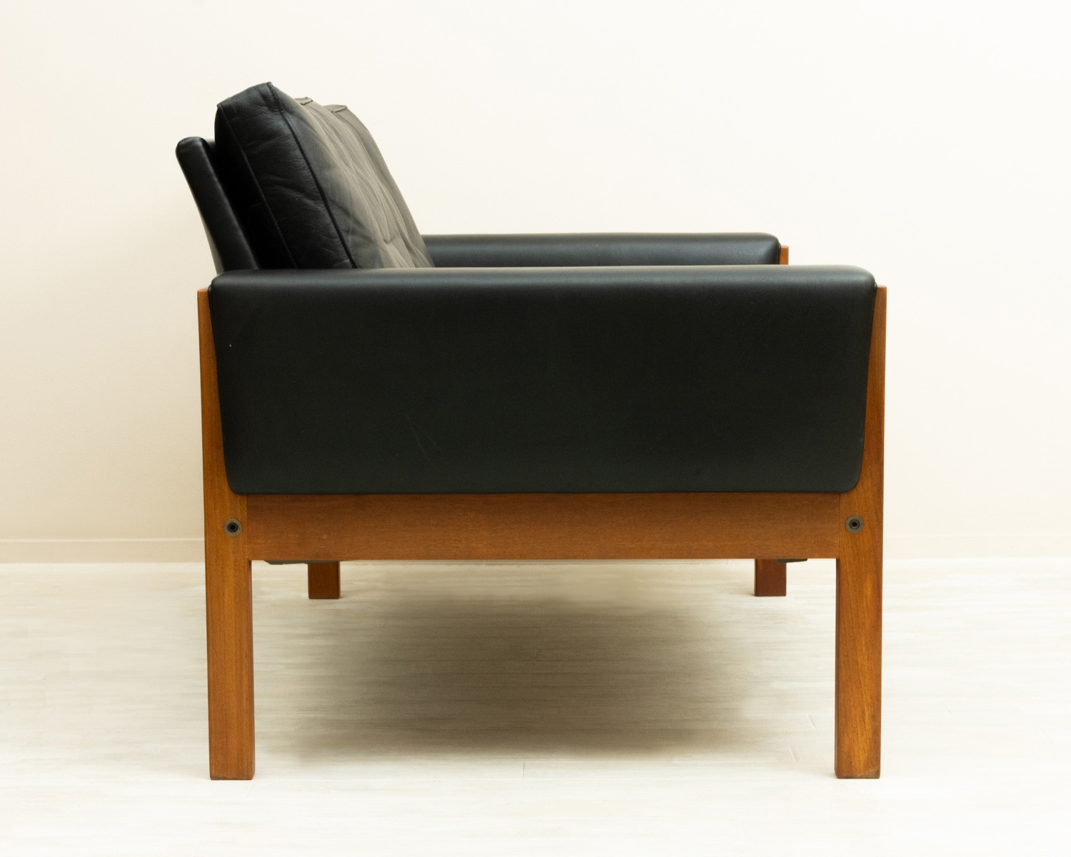 AP62 Sofa by Hans J. Wegner(�ϥ󥹡�J���������ʡ�)