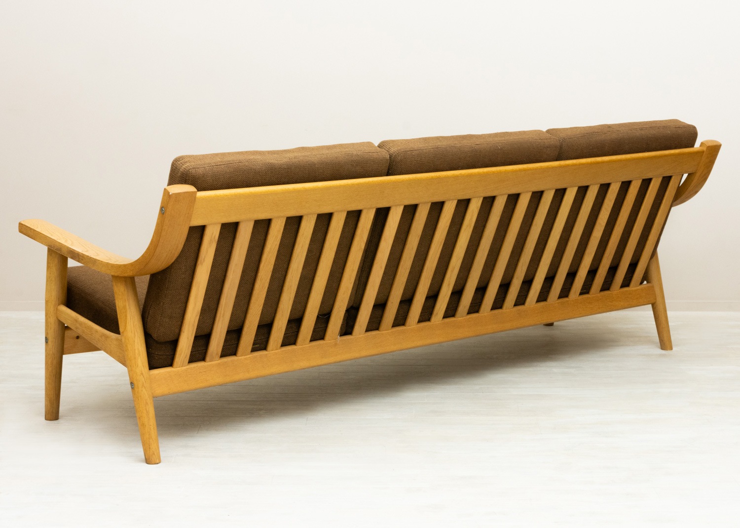 GE530 3seaters Sofa by Hans J Wegner(�ϥ󥹡�J���������ʡ�