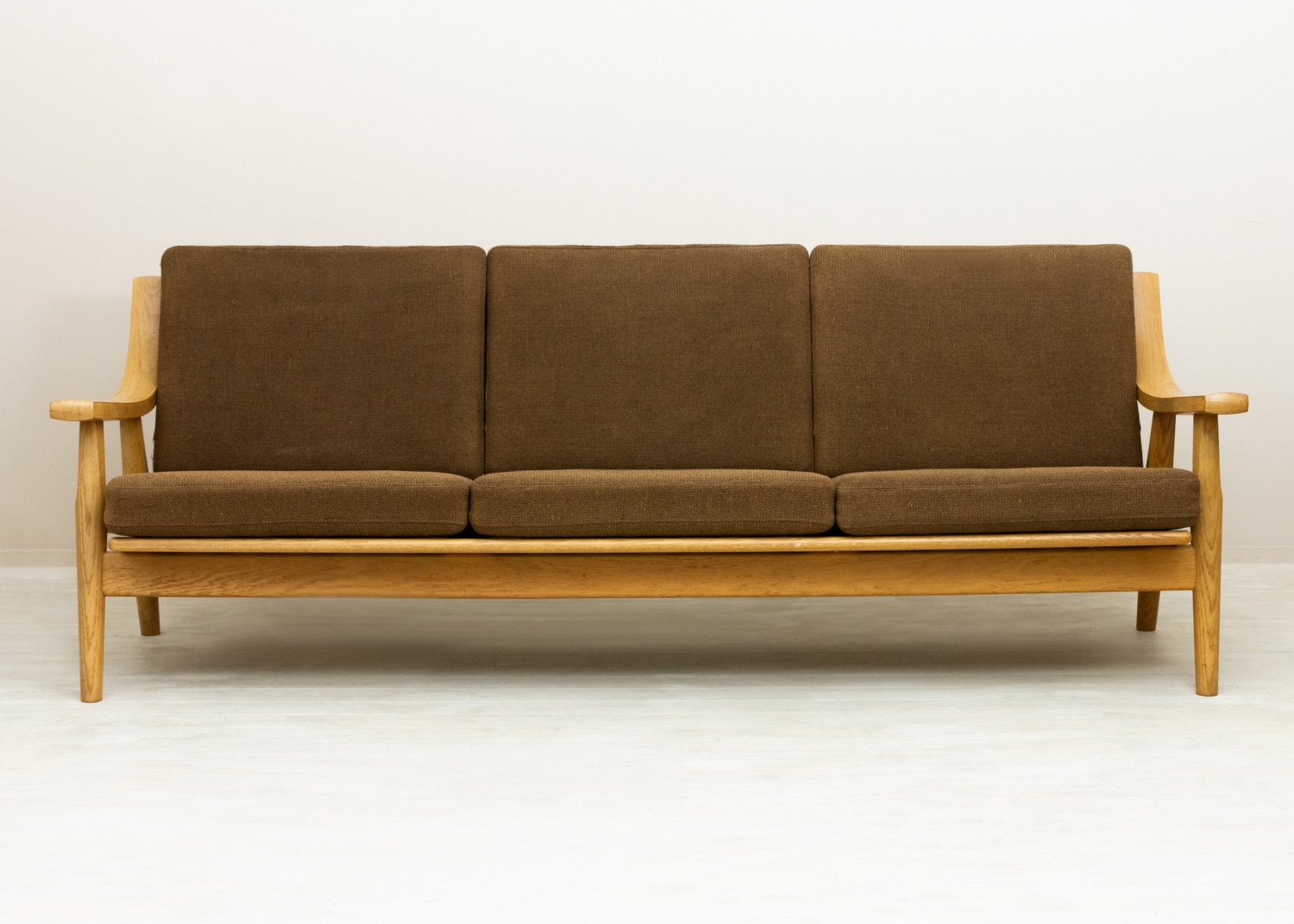 GE530 3seaters Sofa by Hans J Wegner(�ϥ󥹡�J���������ʡ�