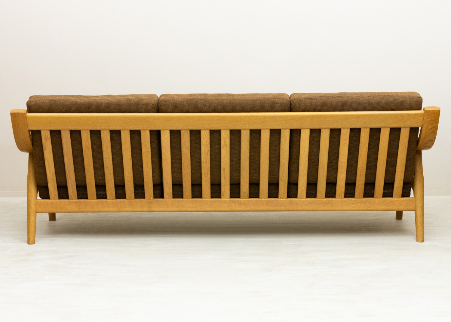 GE530 3seaters Sofa by Hans J Wegner(�ϥ󥹡�J���������ʡ�