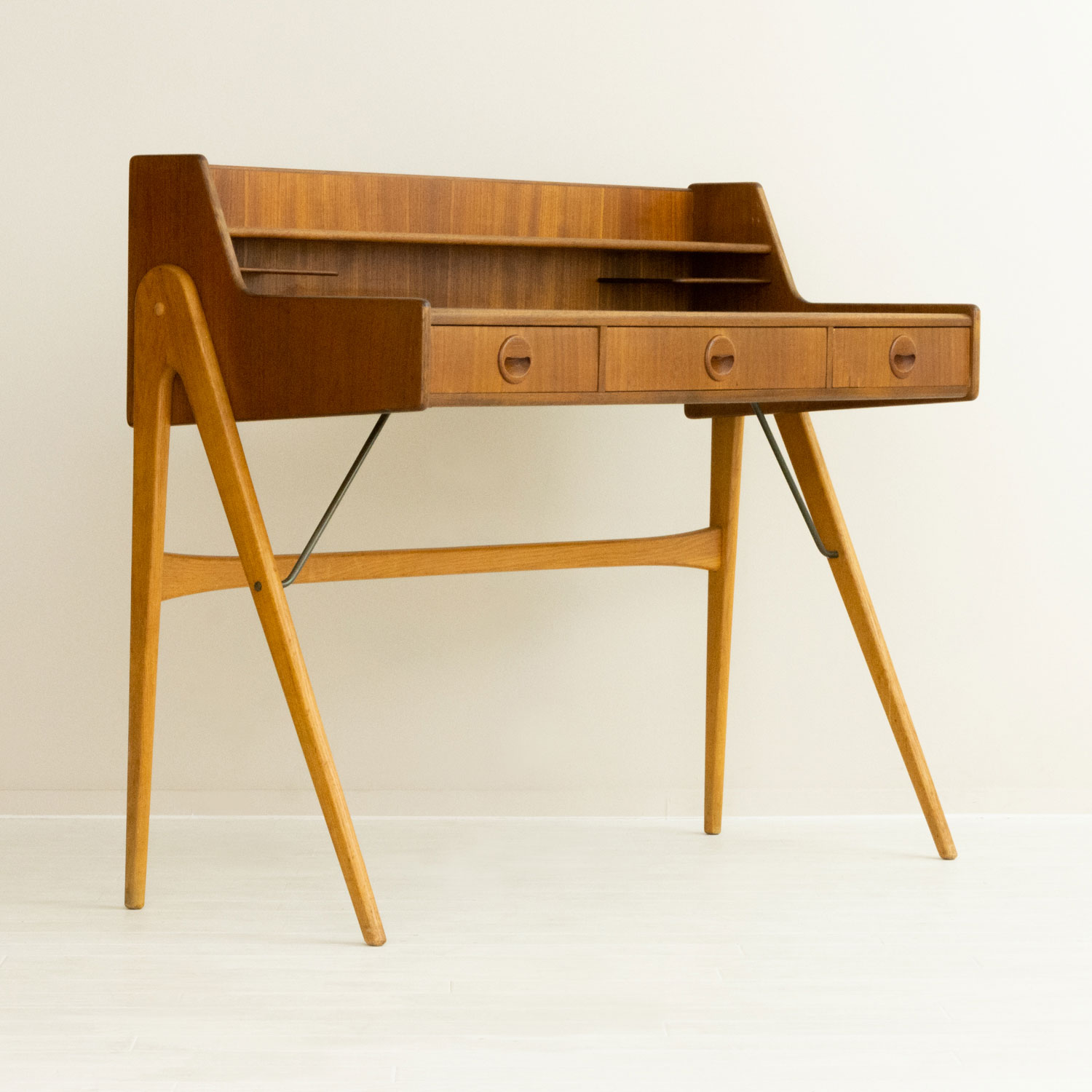 Desk by Arne Wahl Iversen