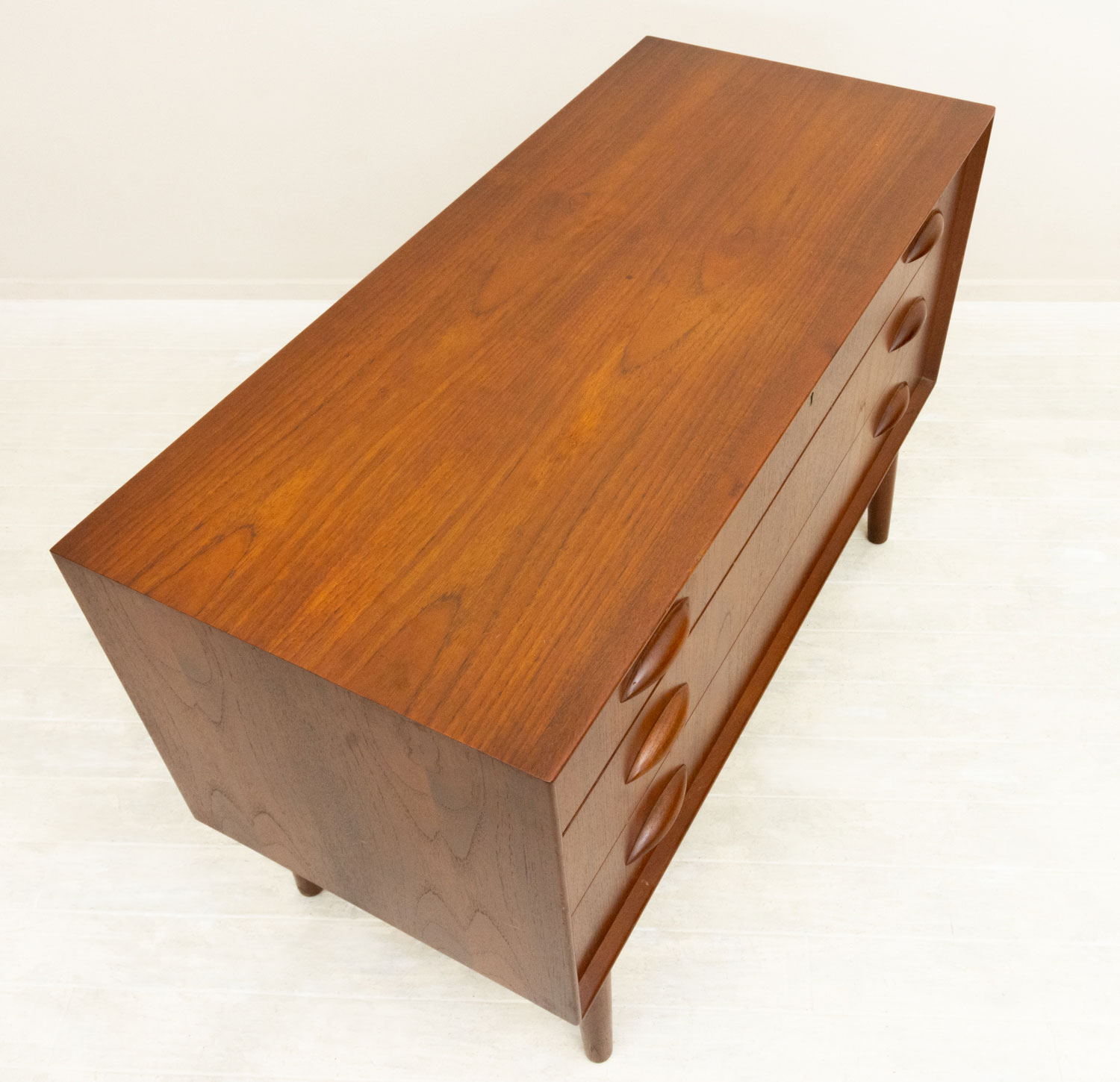 �ǥ�ޡ��� �������� 3�ʥ������ȡ�3-Drawer Teak Chest with Divider from Denmark���̲�������ơ������ݵӡ�����ѥ��ȥ�������