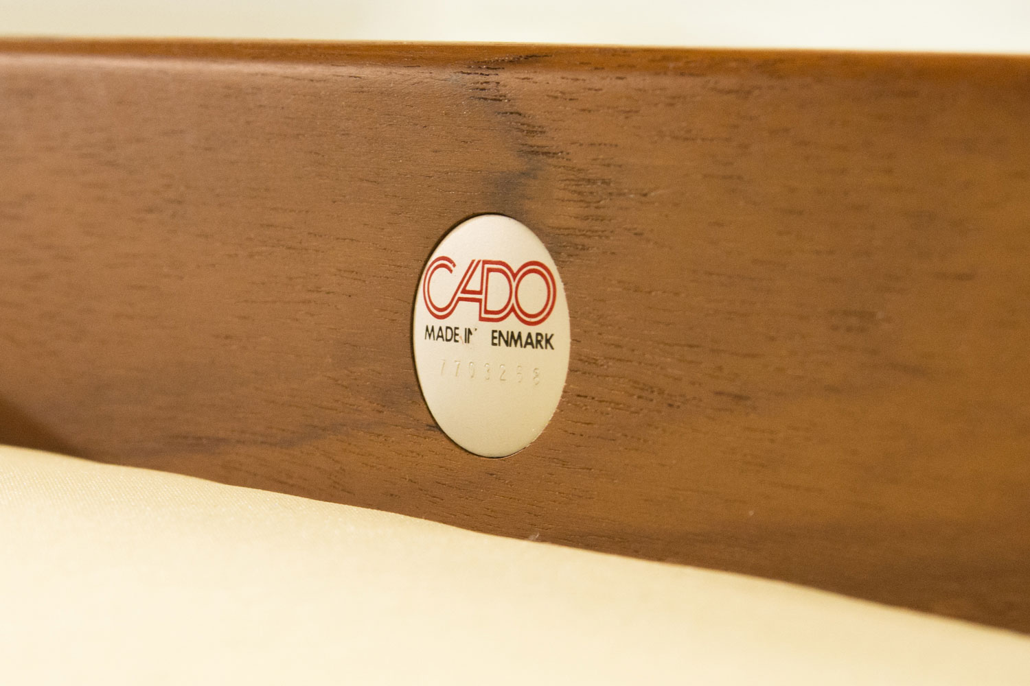 Ole Wanscher�ʥ����졦�����󥷥㡼�� #169 3 Seater Sofa + Ottoman �̲�������ơ������ե� | �������ࡦ���ͳݤ�