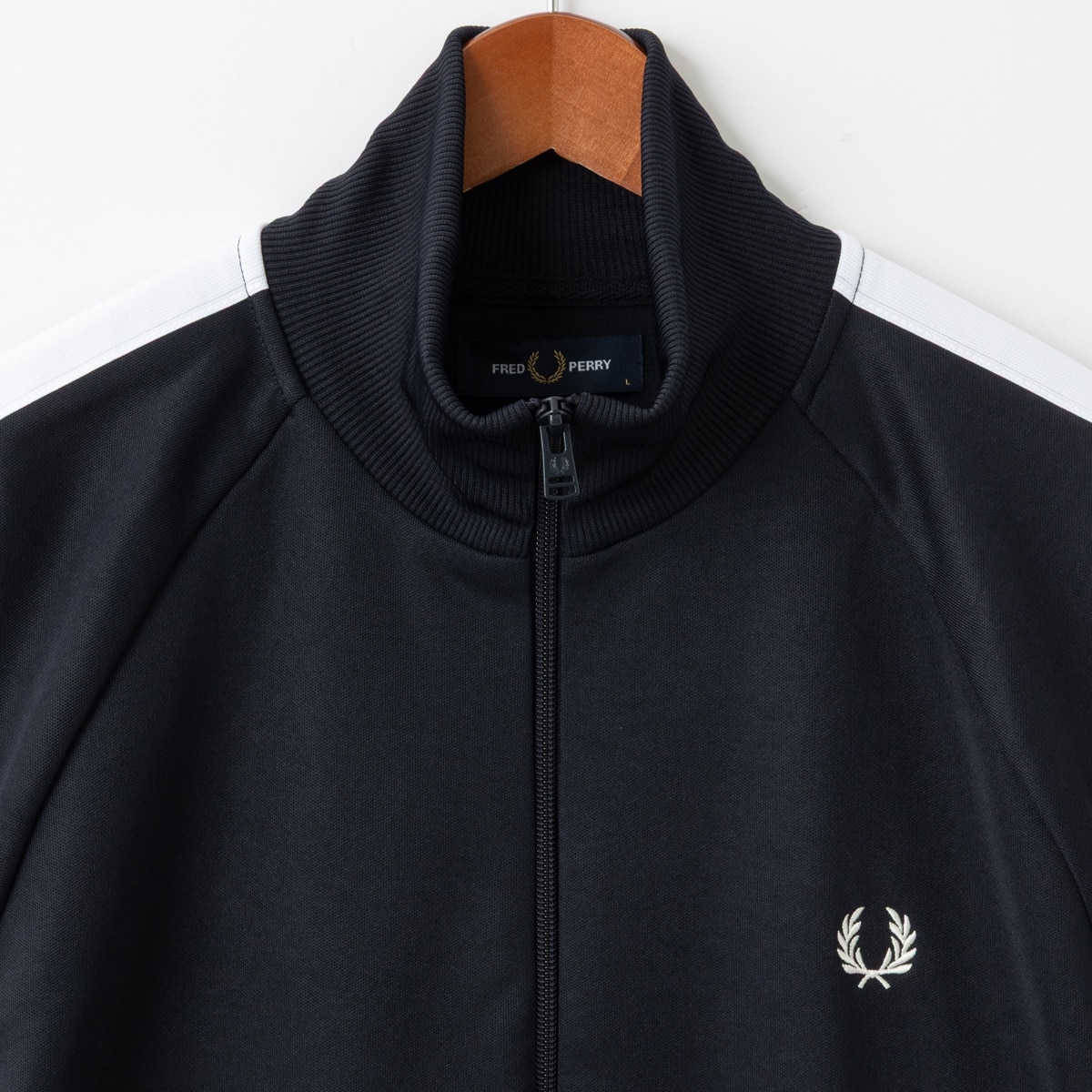 Fred Perry �ե�åɥڥ꡼ �ȥ�å����㥱�å� ���㡼��  �����ơ��� ���åץ��롼 ��˥��å��� �ͥ��ӡ� ��������Ź