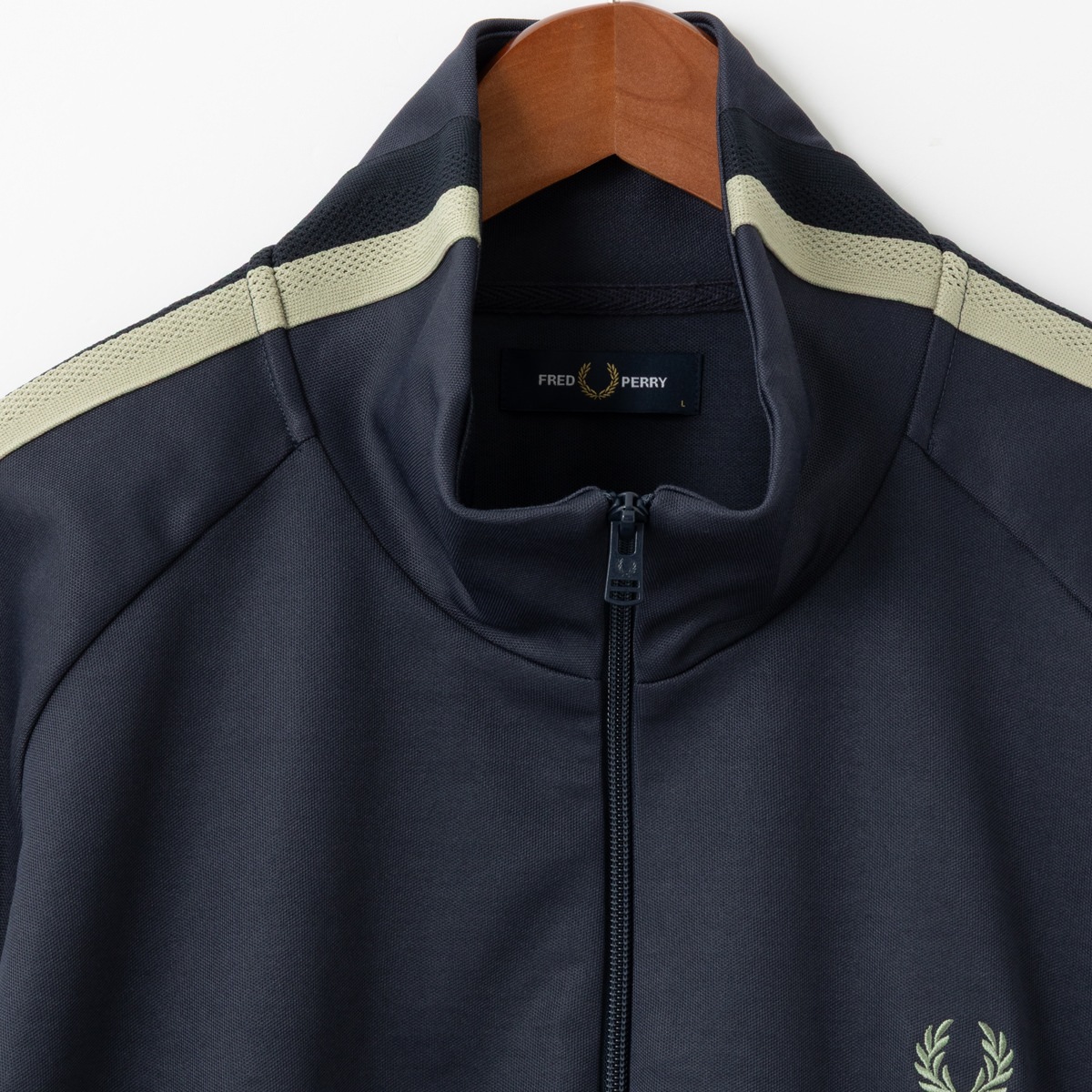 Fred Perry �ե�åɥڥ꡼ �ȥ�å����㥱�å� ���㡼�� ��å���ơ��� ���åץ��롼 ��˥��å��� �����������ե����� ��������Ź 